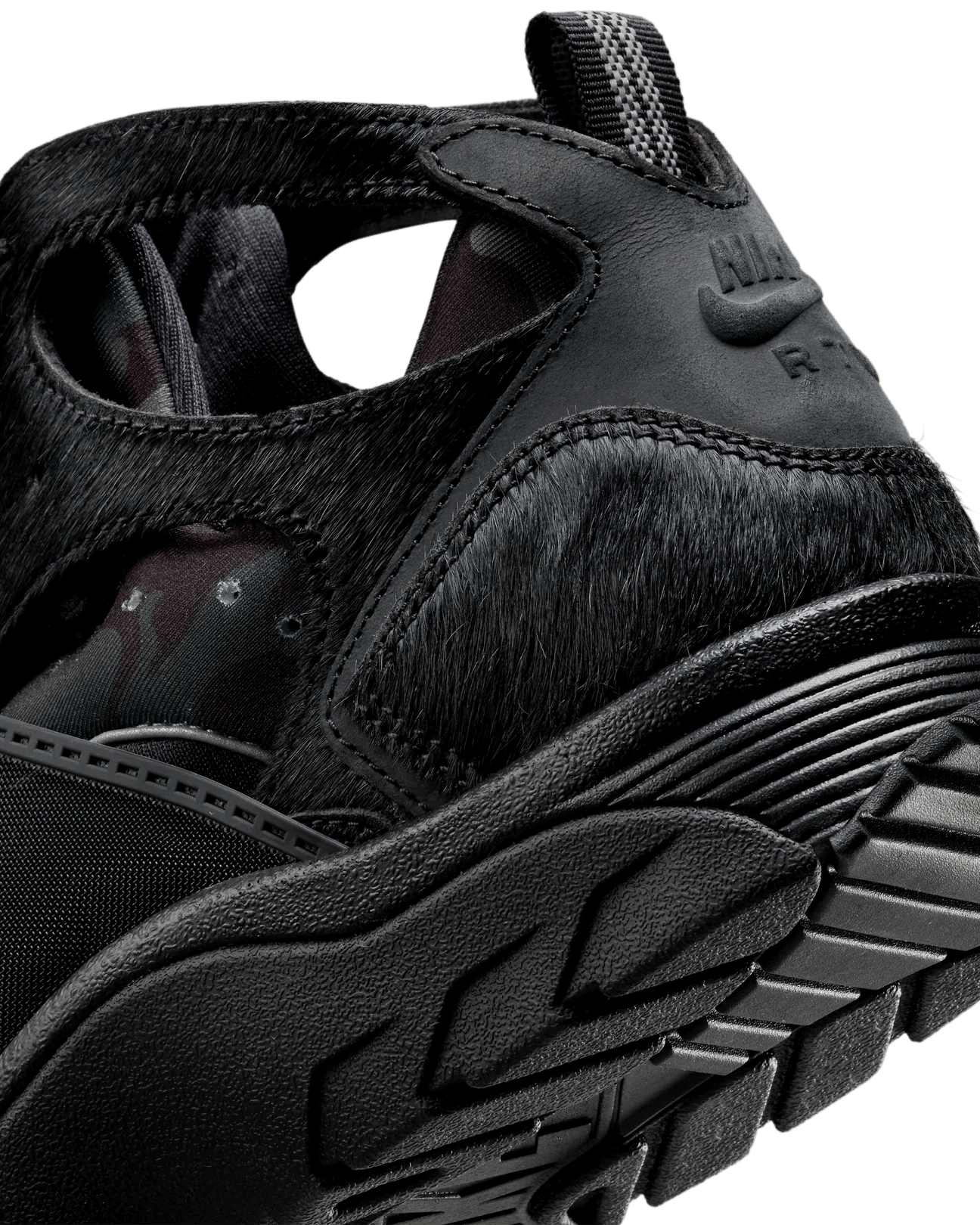 Corteiz × Nike Corteiz Nike Air Trainer Huarache Onyx Black US12 UK11 EU46 Size US 12 / EU 45 - 25 Thumbnail