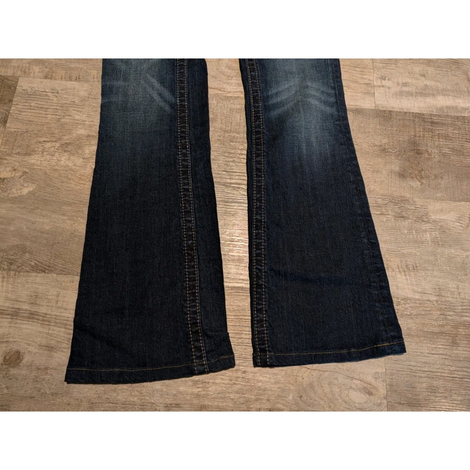 Miss Me Miss Me Jeans Boots Cut Adult Womens 26 Blue Sequin Fleur-de-lis Signature Rise Bootcut Jeans 26 Regular Womens Size 26" / US 2 / IT 38 - 2 Thumbnail