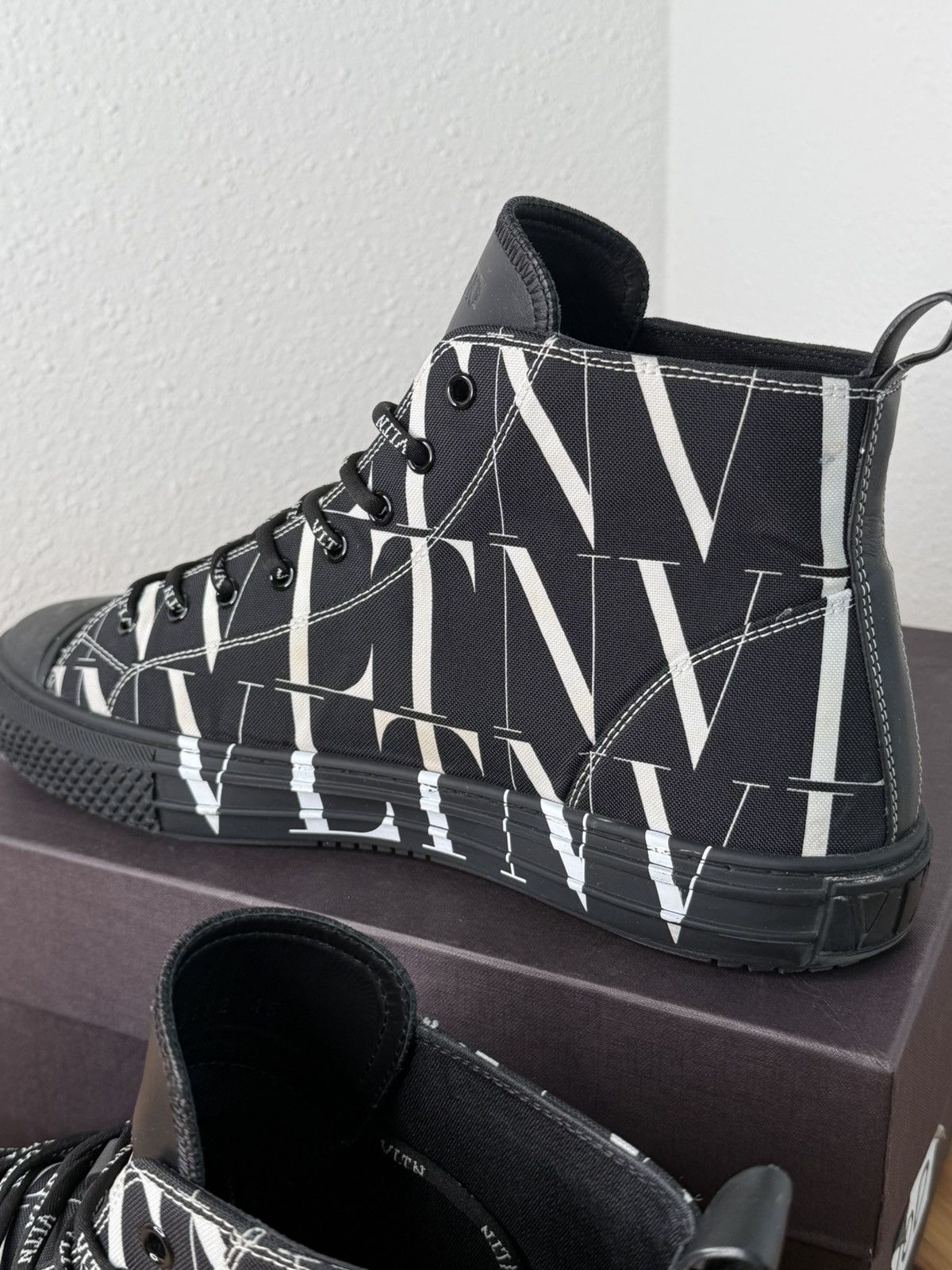 Valentino Valentino Garavani VLTN High Top Sneakers Size 12 Size US 12 / EU 45 - 3 Thumbnail