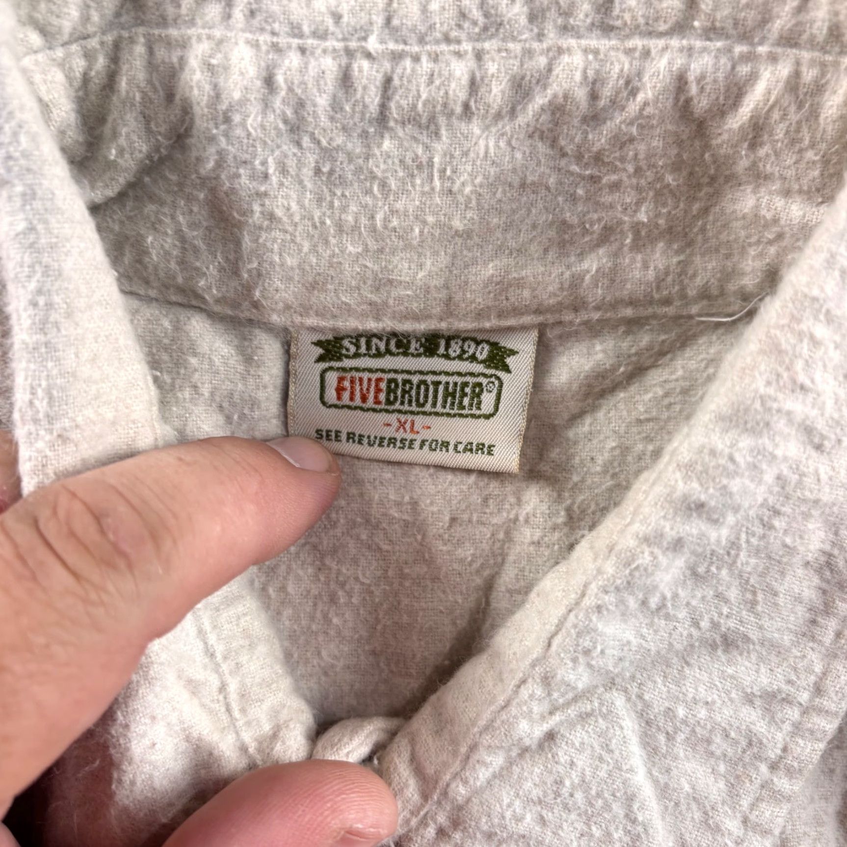 Vintage VINTAGE Five Brothers Flannel Shirt Mens XL Beige Chamois Boat Captain Embroidered Plaid Long Sleeve Button-Up Pocketed Size US XL / EU 56 / 4 - 3 Thumbnail