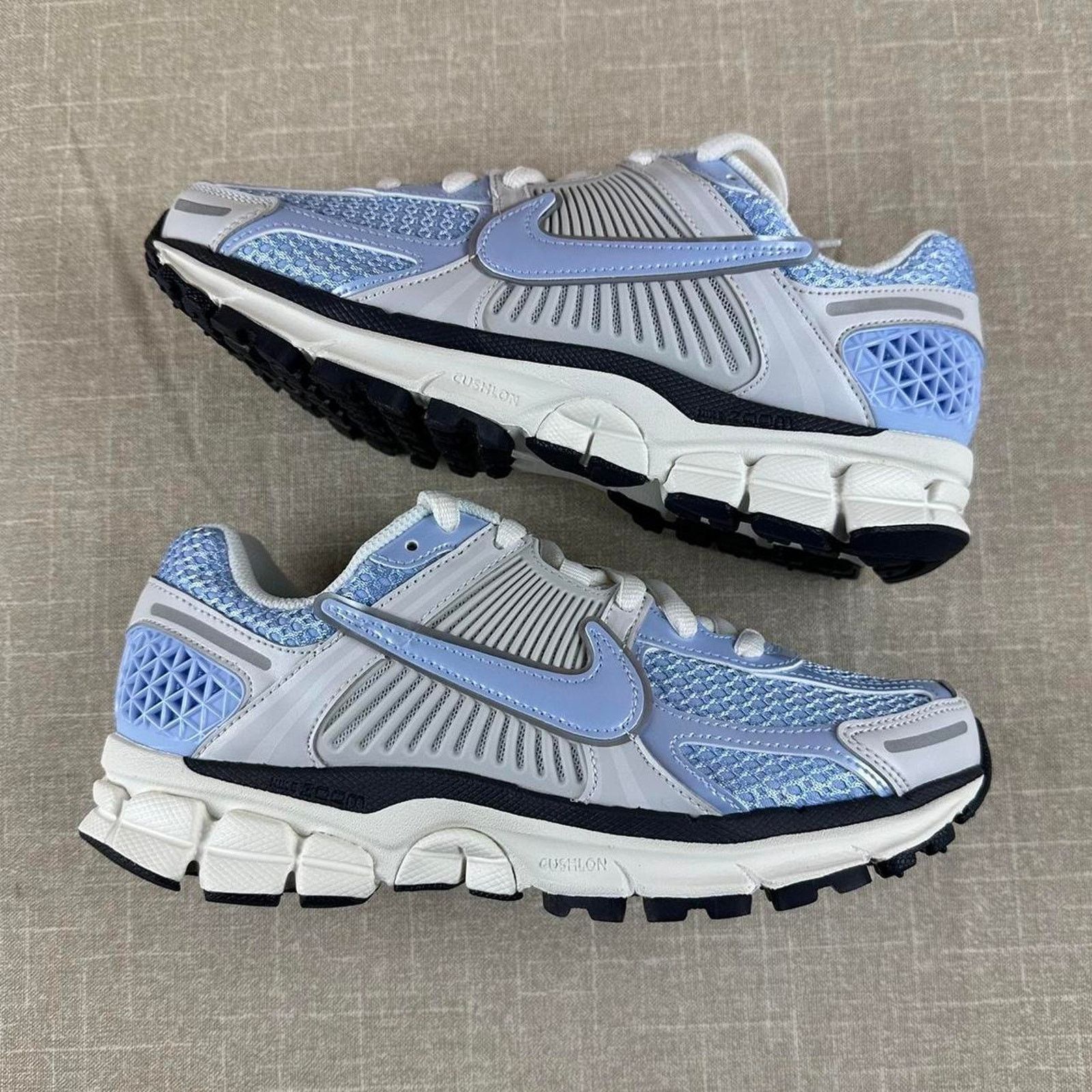 Nike Nike Zoom Vomero 5 Ice Blue Men 10 Size US 10 / EU 43 - 2 Thumbnail
