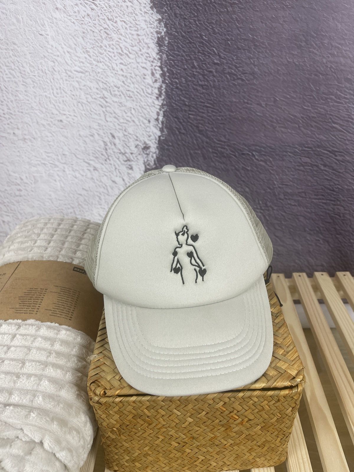 Other Heleven Light-grey big logo cap vintage hat Size ONE SIZE - 4 Thumbnail