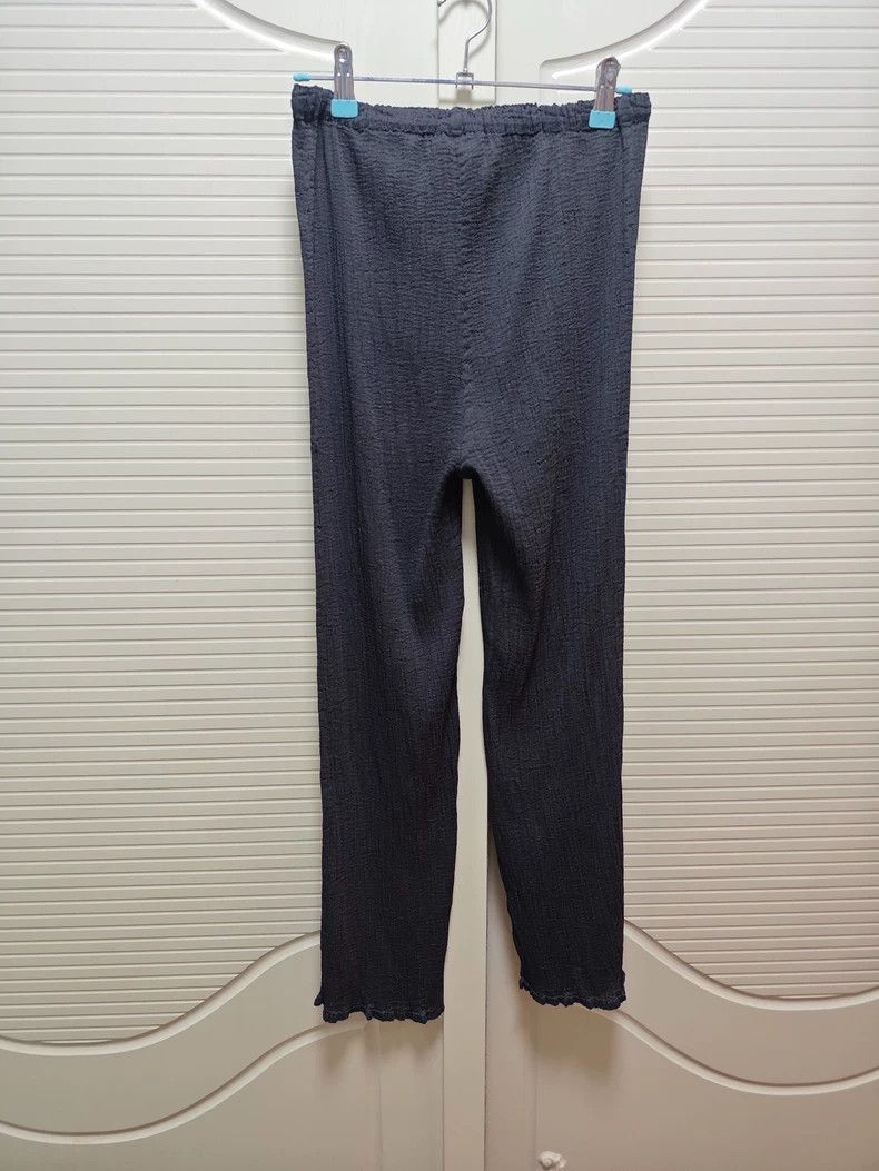 Issey Miyake issey miyake size:one size Dark grey trousers Size US 26 / EU 42 - 2 Thumbnail