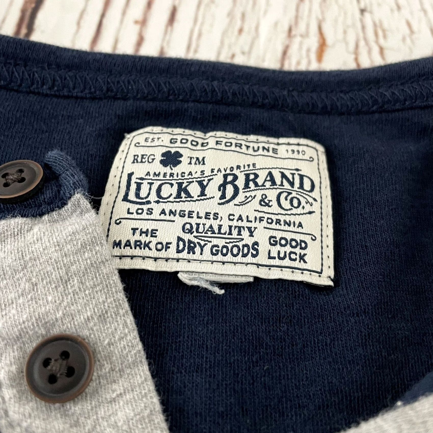 Lucky Brand Lucky Brand Long Sleeve Henley Shirt Men's Large Blue Solid Button-Up Size US L / EU 52-54 / 3 - 2 Thumbnail