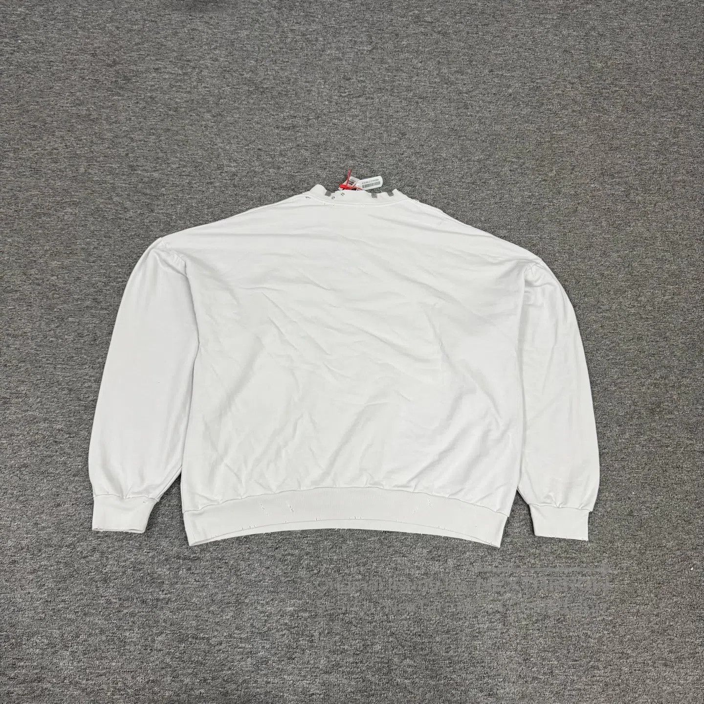 Balenciaga Balenciaga Iron ring rivet and nut; Curved hoodie| Size US M / EU 48-50 / 2 - 3 Thumbnail