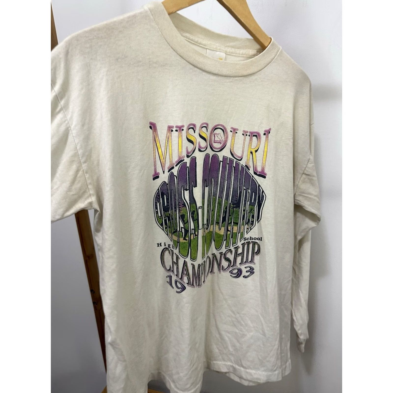 Vintage VINTAGE 90s Missouri Cross Country Champs Paper Thin Burnout BOXY LS T-Shirt L Size US L / EU 52-54 / 3 - 5 Thumbnail