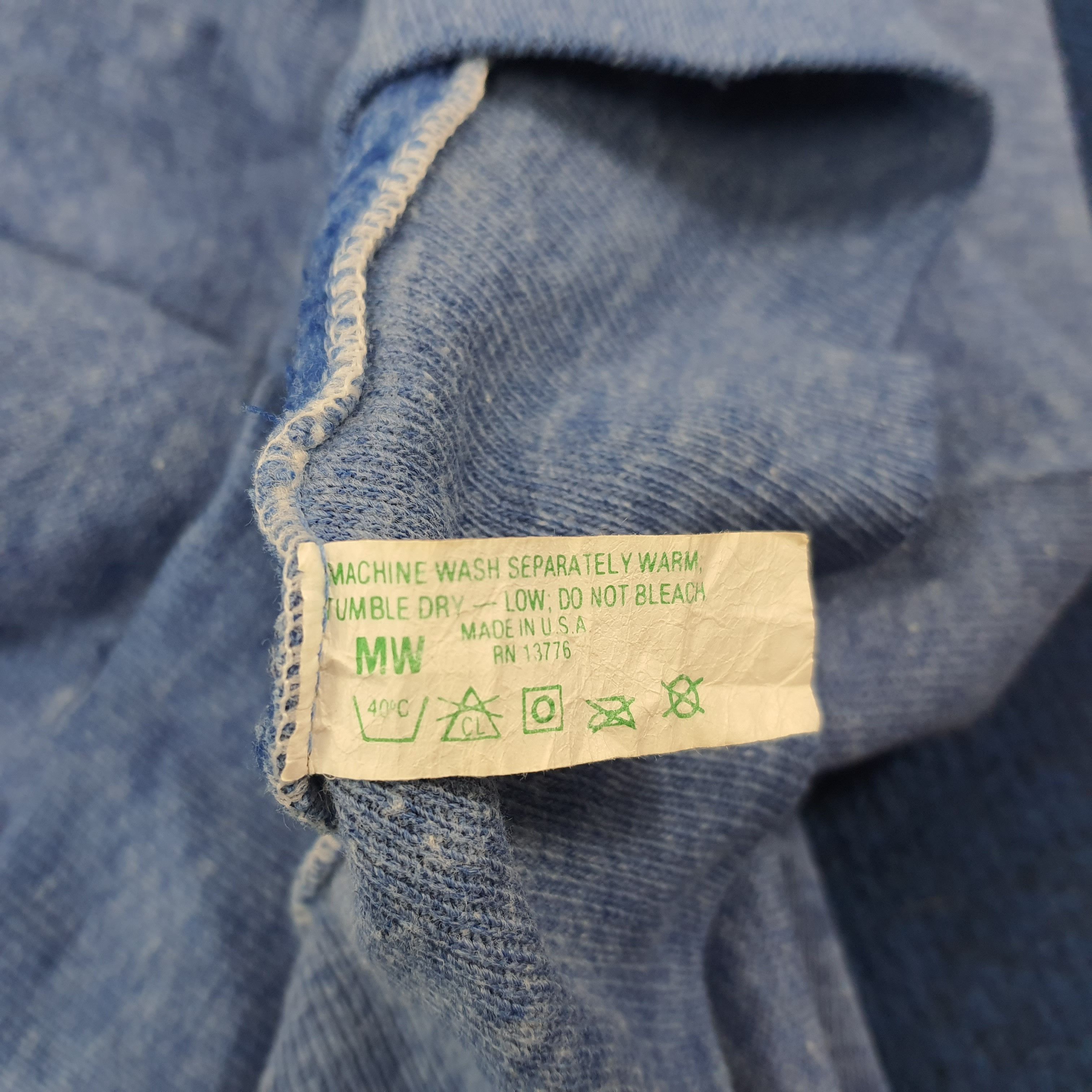 Vintage Vintage The Tale of Peter Rabbit Books Sweatshirts C232N13 Size US S / EU 44-46 / 1 - 5 Thumbnail