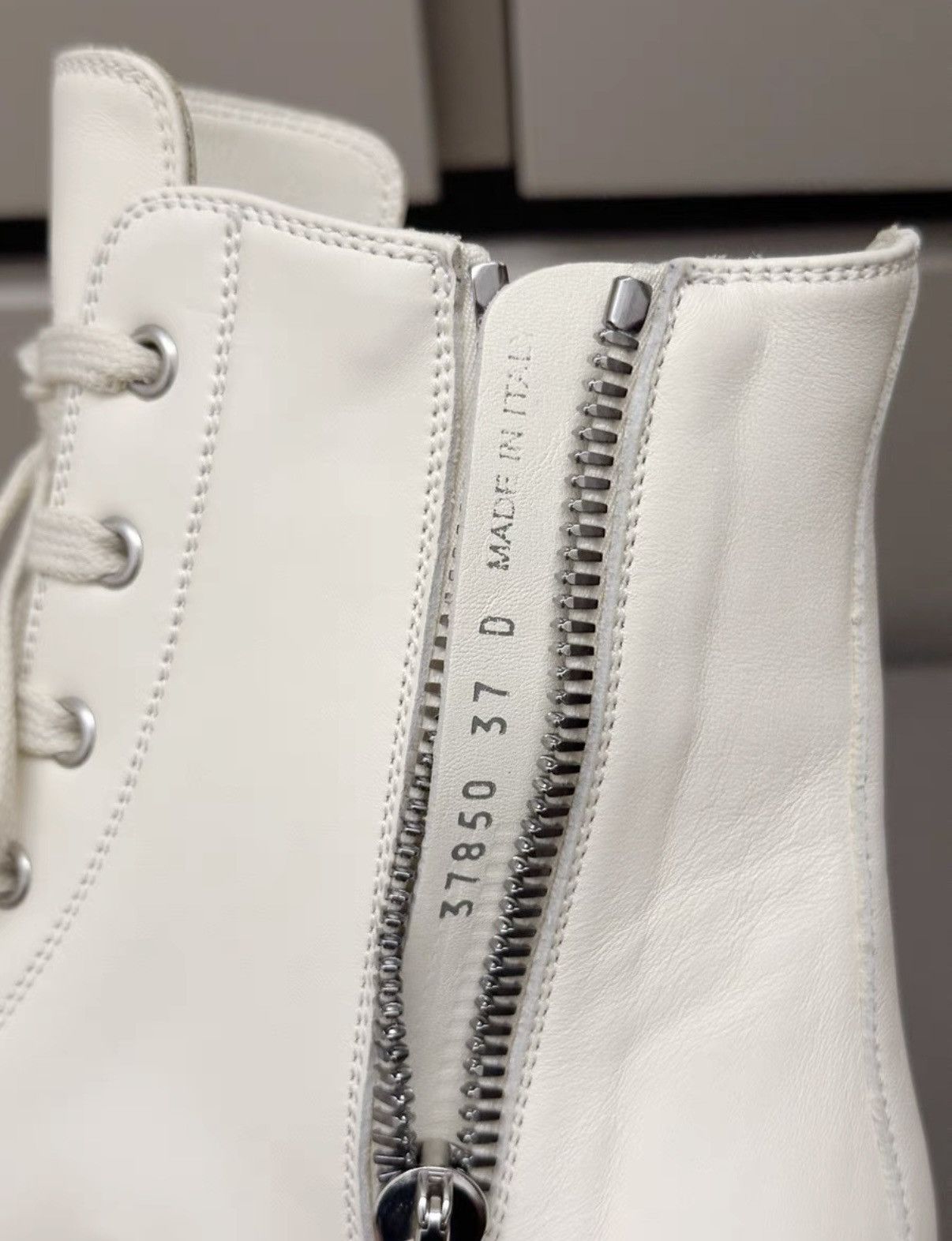 Rick Owens Rick Owens DRKSHDW Milk White High-Top Size US 7 / IT 37 - 7 Thumbnail