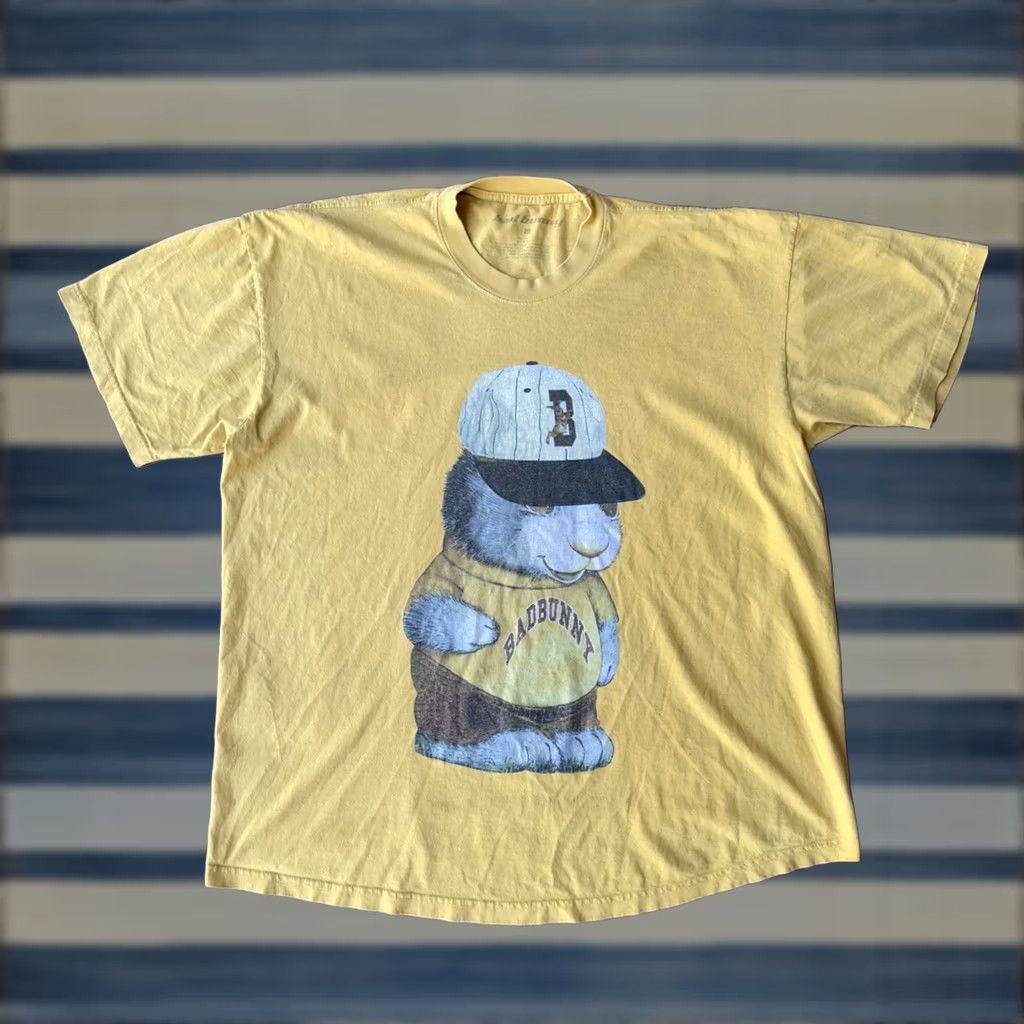 Vintage Bad Bunny Baseball Bunny Graphic T-Shirt Men’s XL Yellow Tee USA 2020 Size US XL / EU 56 / 4 - 1 Thumbnail