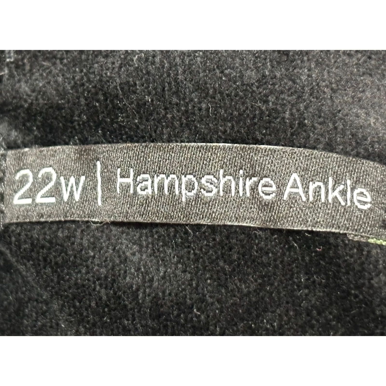 Talbots NEW! Talbots Hampshire Ankle Pants Womens 22W Plus Black Velvet Classic Holiday Size 40" / US 18 - 6 Thumbnail