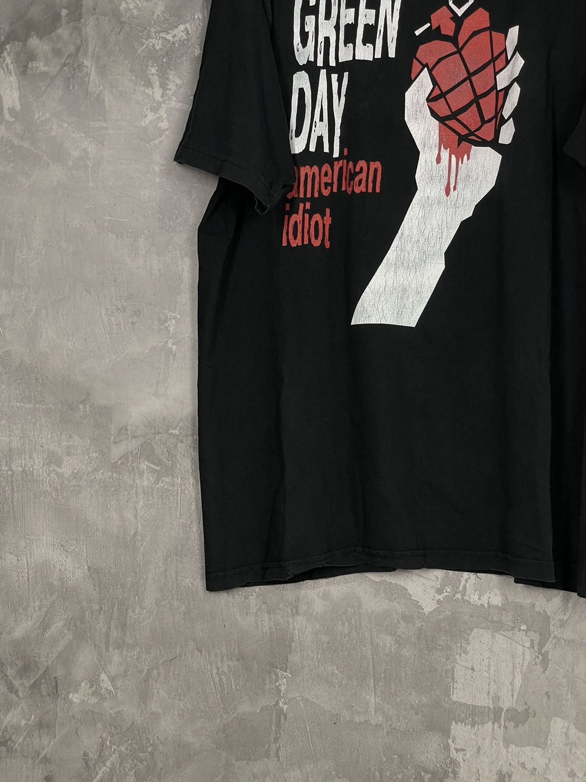 Vintage VINTAGE GREEN DAY TOUR FADED 2004 T shirt Size US XL / EU 56 / 4 - 5 Thumbnail