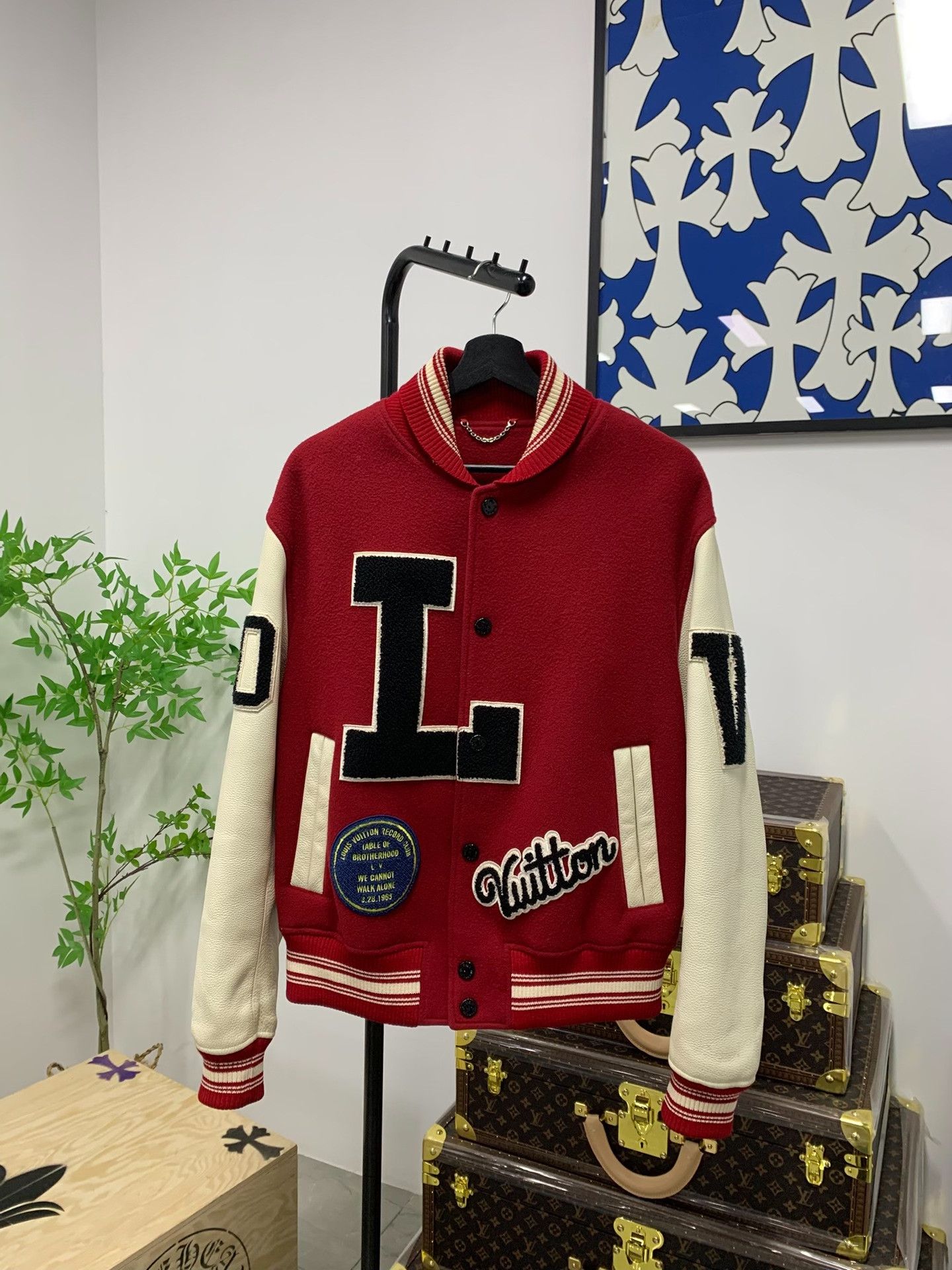 Louis Vuitton Louis Vuitton Patchwork Wool Varsity Jacket Size 48 Size US M / EU 48-50 / 2 - 1 Thumbnail