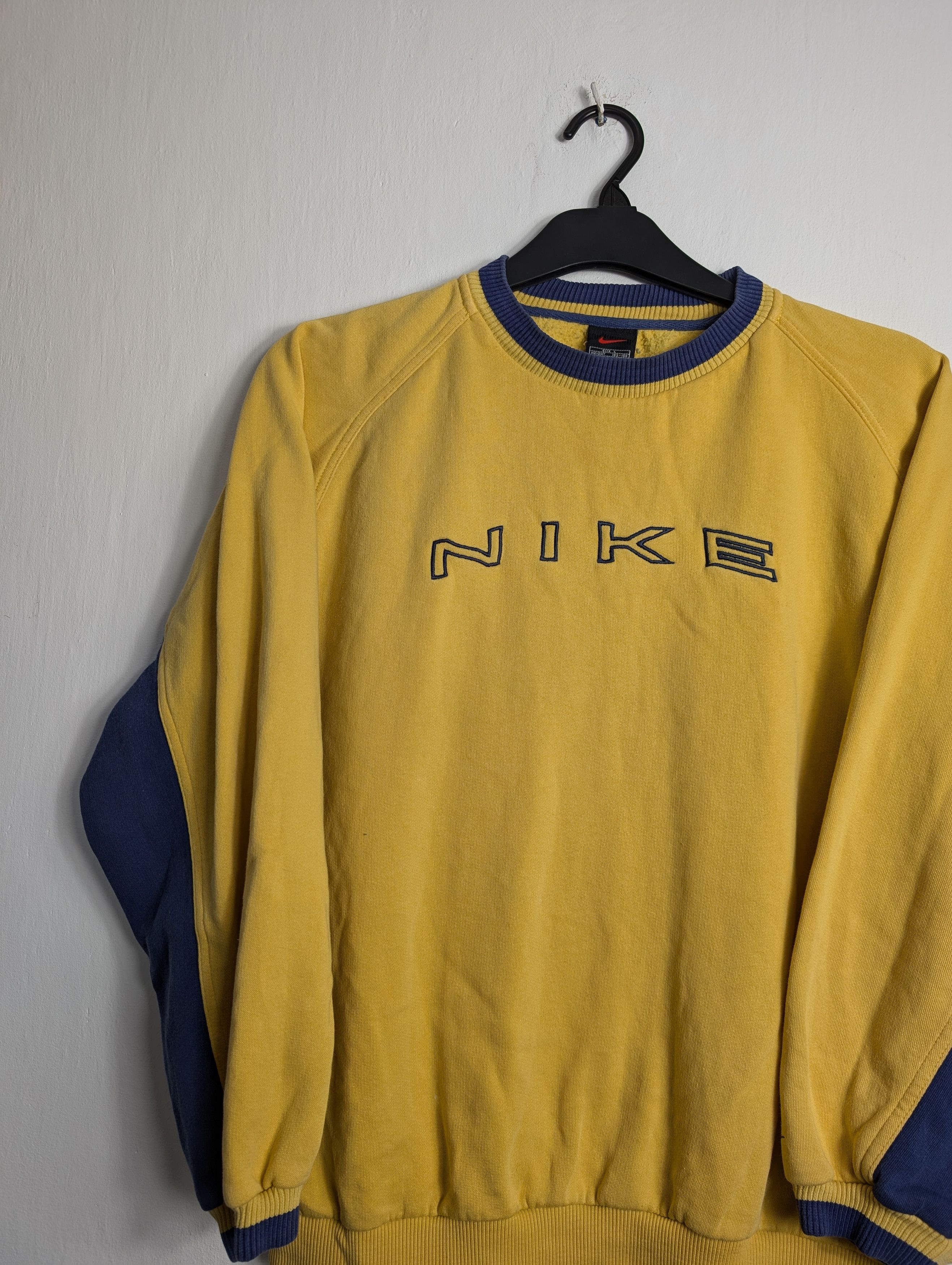 Nike Vintage Nike Spellout Sweatshirt Yellow Navy Y2K Boxy Retro Size US XS / EU 42 / 0 - 2 Thumbnail