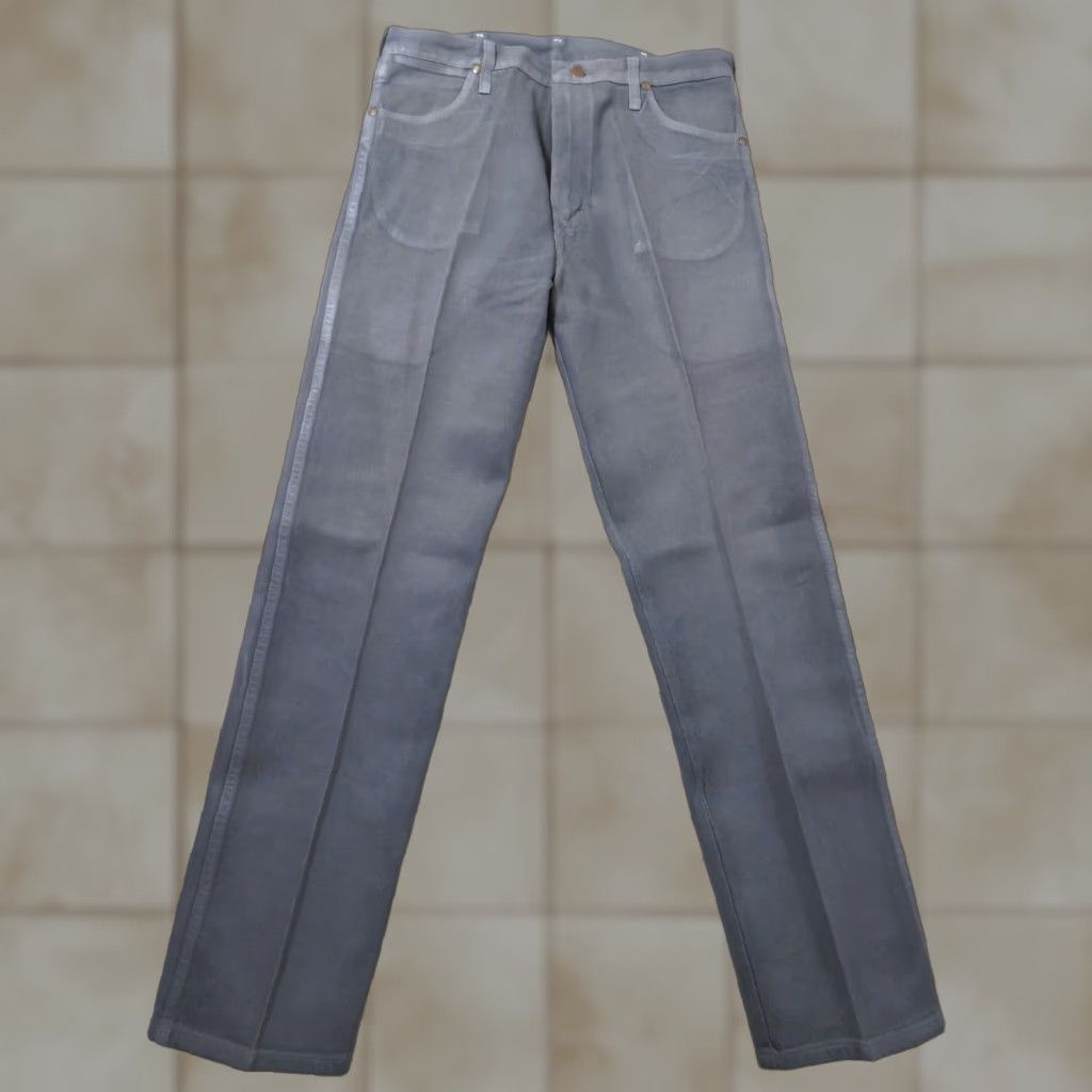 Wrangler VINTAGE Wrangler Jeans Men's 34x34 Gray Cowboy Cut 5-Pocket Denim Dark Solid Logo Cowboy Men's Jeans Size US 34 / EU 50 - 1 Thumbnail