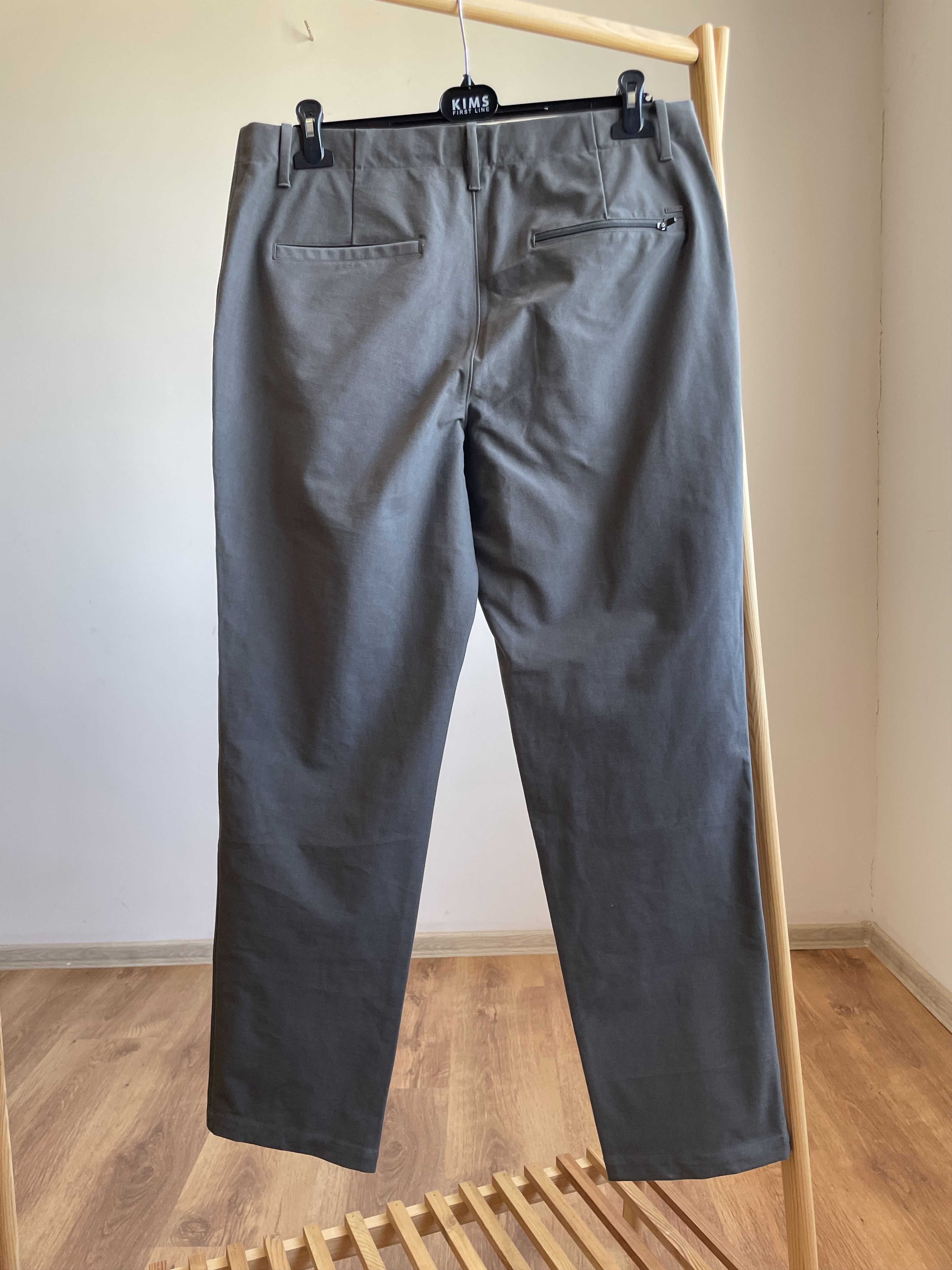 Vuori Vuori Utility Tech Chino Pants Size XL Size US 35 - 2 Thumbnail