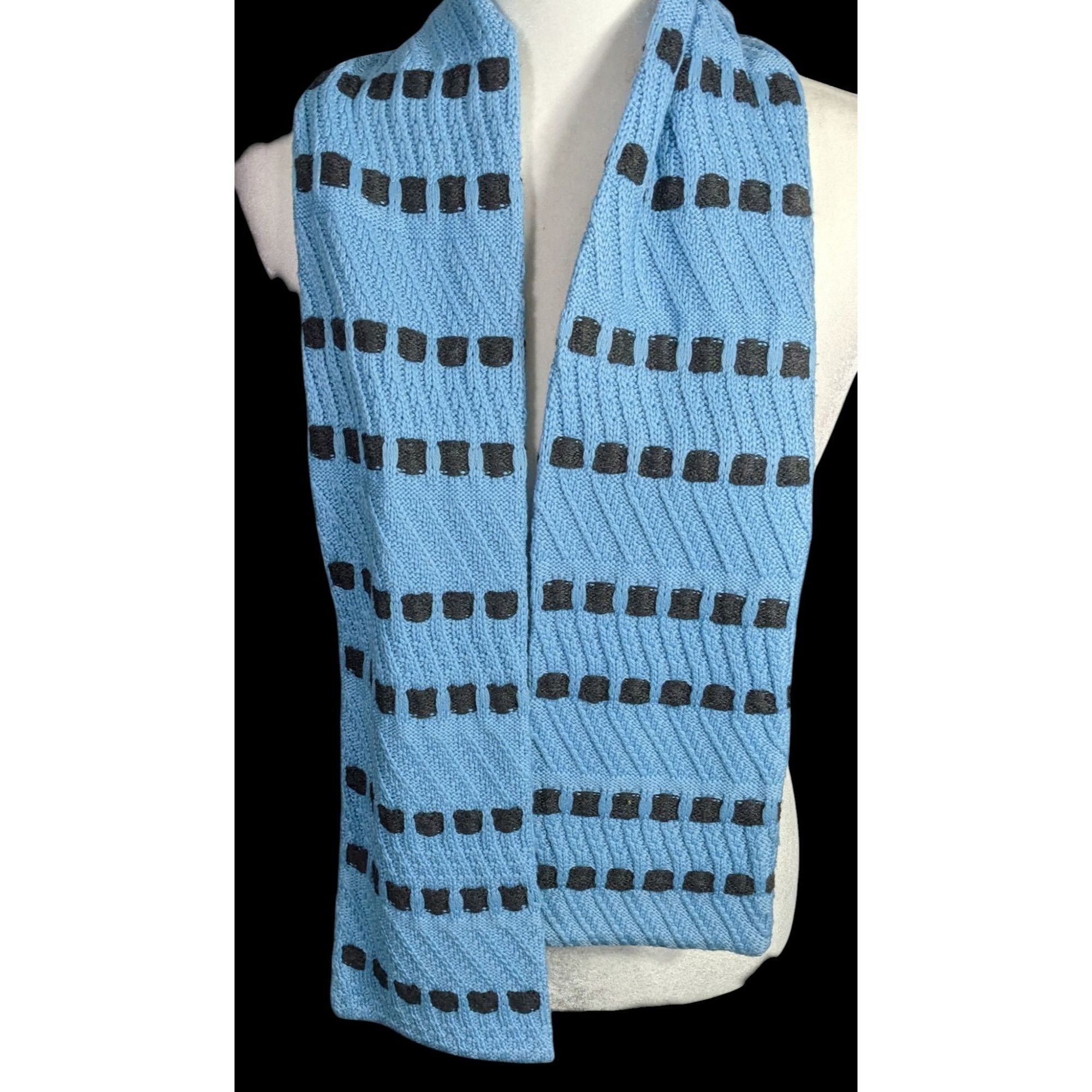 St. John St. John Sport By Marie Gray Blue Knit Scarf With Black Squa Size ONE SIZE - 3 Thumbnail
