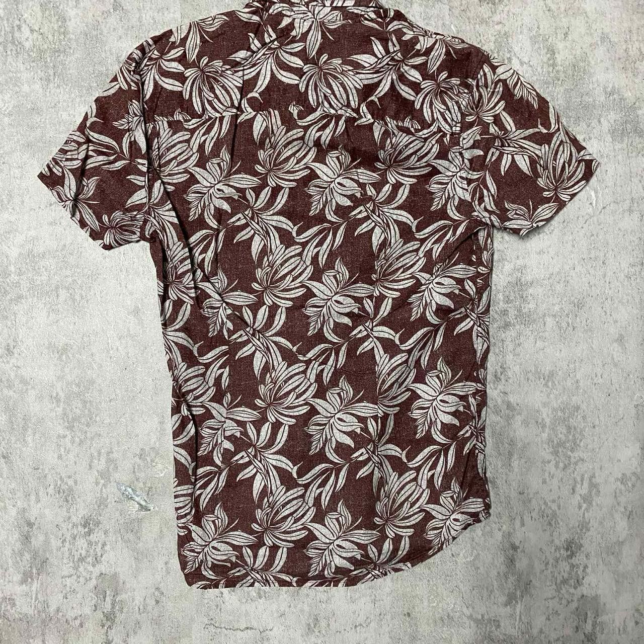 Other Brown and white floral button up shirt #floral Size US S / EU 44-46 / 1 - 4 Thumbnail