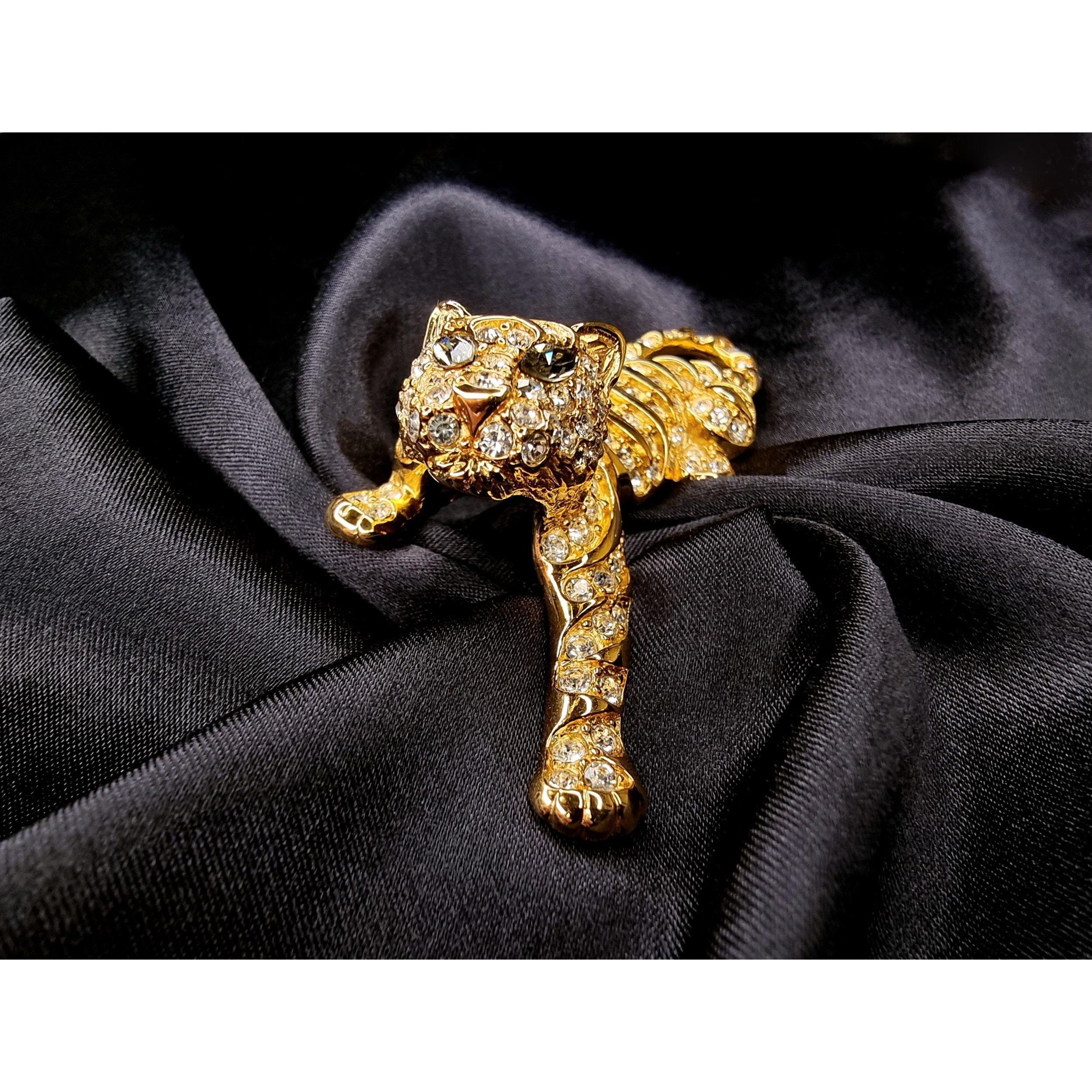 Other Vintage Signed TRIFARI Tiger Large Brooch Pin Gold Plated wi Size ONE SIZE - 1 Thumbnail
