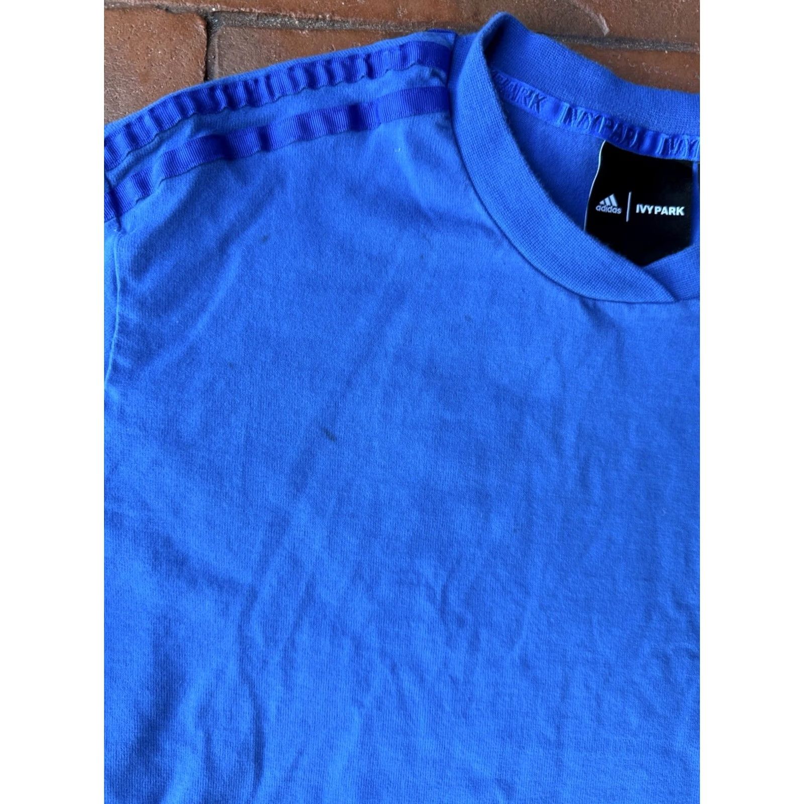 Adidas Adidas Ivy Park Crop Top T-Shirt Women’s Small Blue Shirt Short Sleeve Round Neck Pullover Tank Cropped Sport Mens? Size S / US 4 / IT 40 - 5 Thumbnail
