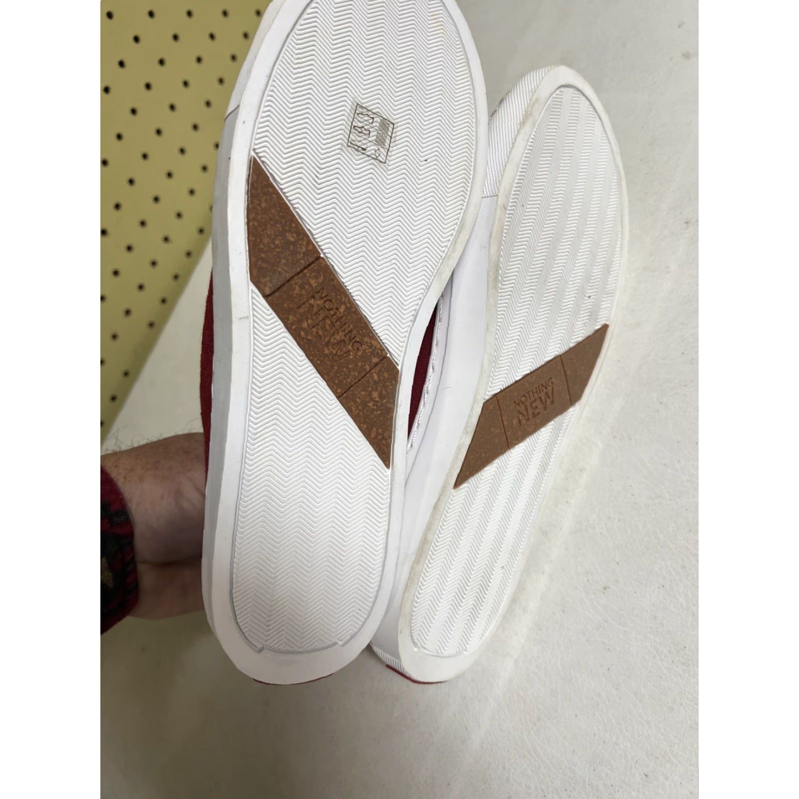 J Brand NOTHING NEW Sneaker LowTop Classic Women Size 10 Red & White Size US 10 / IT 40 - 8 Thumbnail
