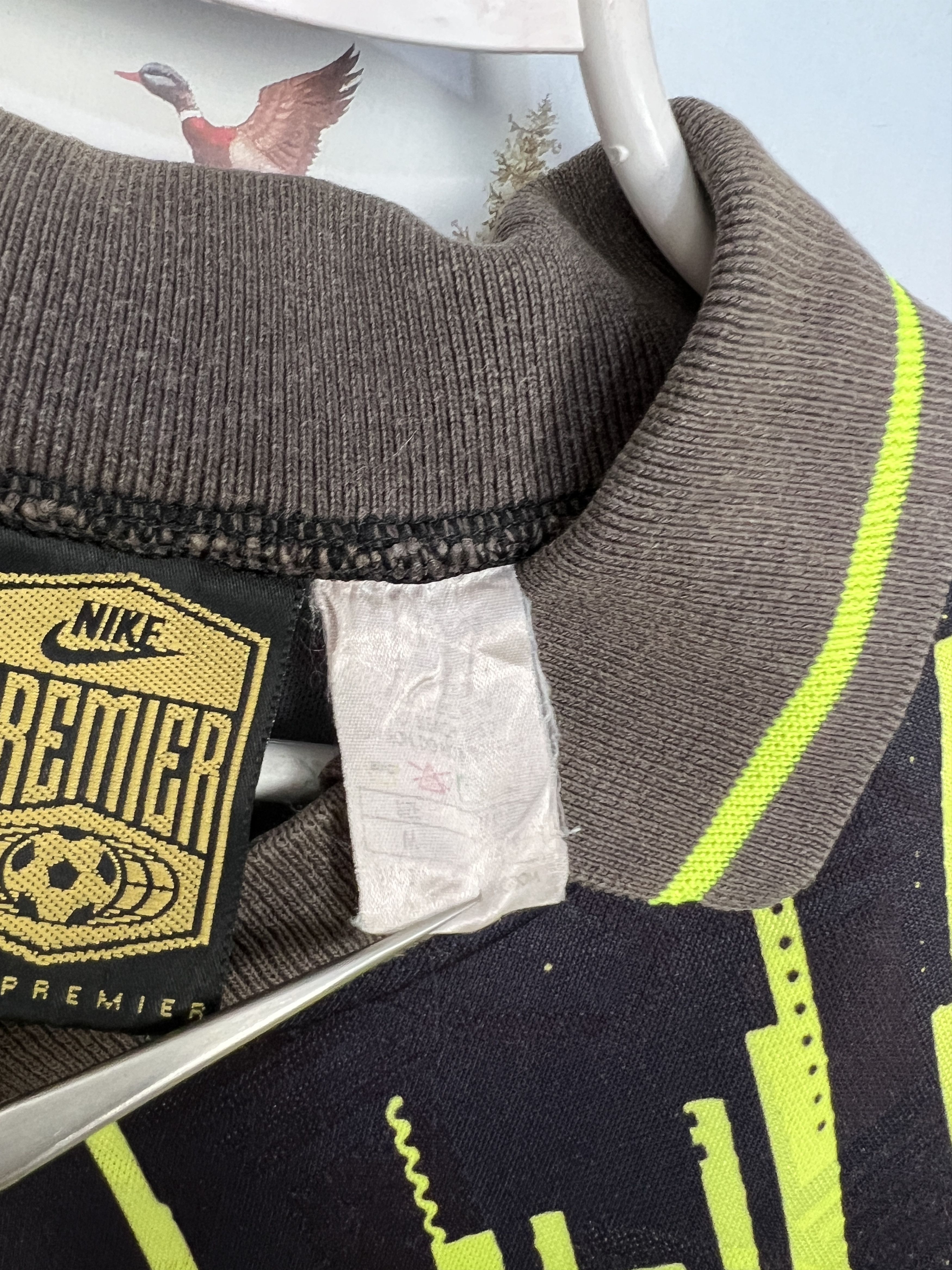 Nike Borussia Dortmund football shirt Nike Chapuisat Tee Shirt Size US M / EU 48-50 / 2 - 11 Thumbnail