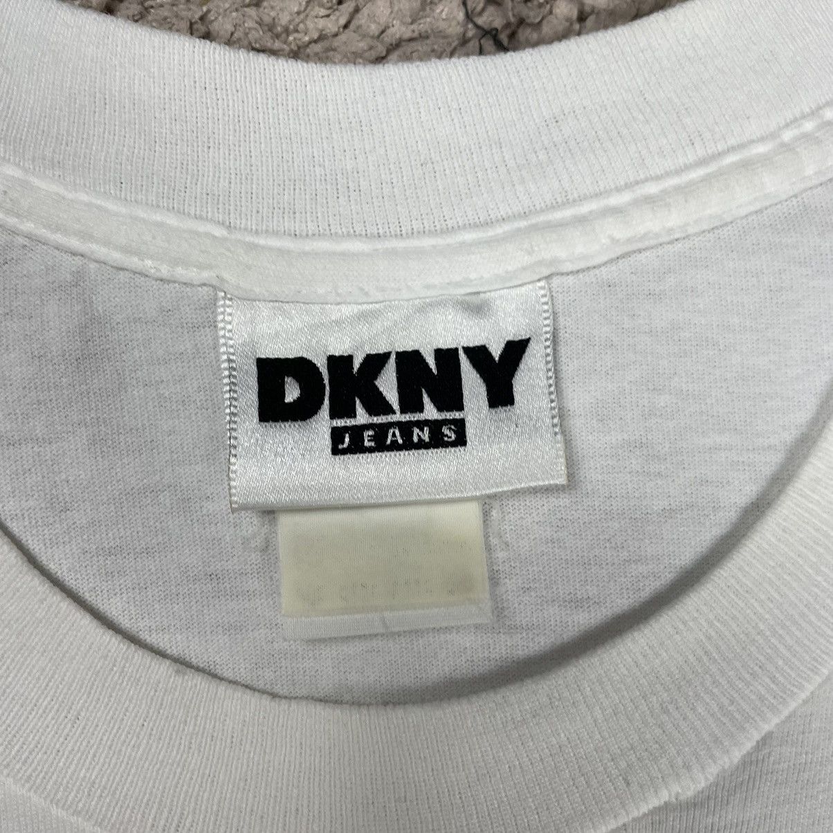 DKNY Vintage DKNY NYC Longsleeve T-shirt Size US L / EU 52-54 / 3 - 19 Thumbnail