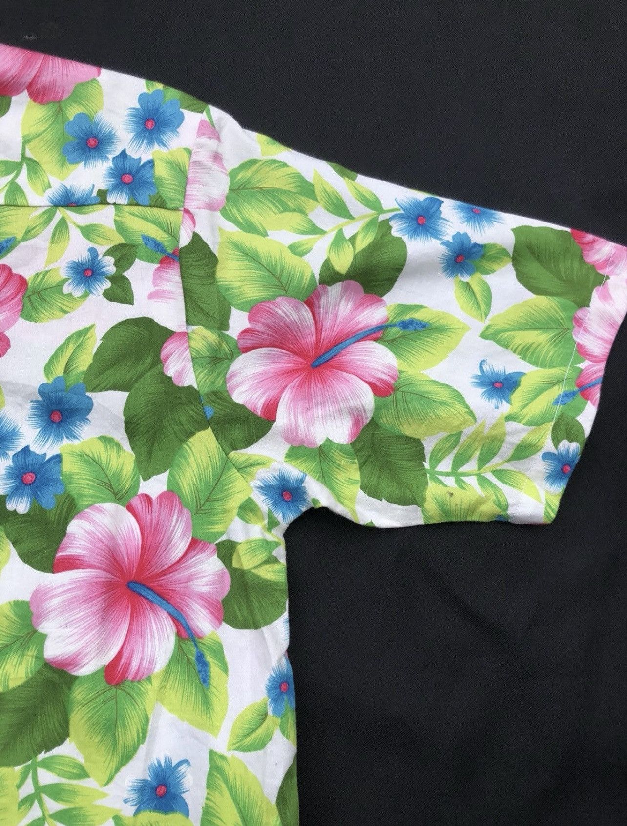 Japanese Brand Vintage 80s Guppy Okinawa Hibiscus Hawaiian Shirt Size US M / EU 48-50 / 2 - 18 Thumbnail