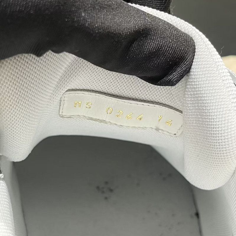 Louis Vuitton Louis Vuitton Low-Top Trainer Sneakers in Gray -2508 Size US 14 / EU 47 - 2 Thumbnail