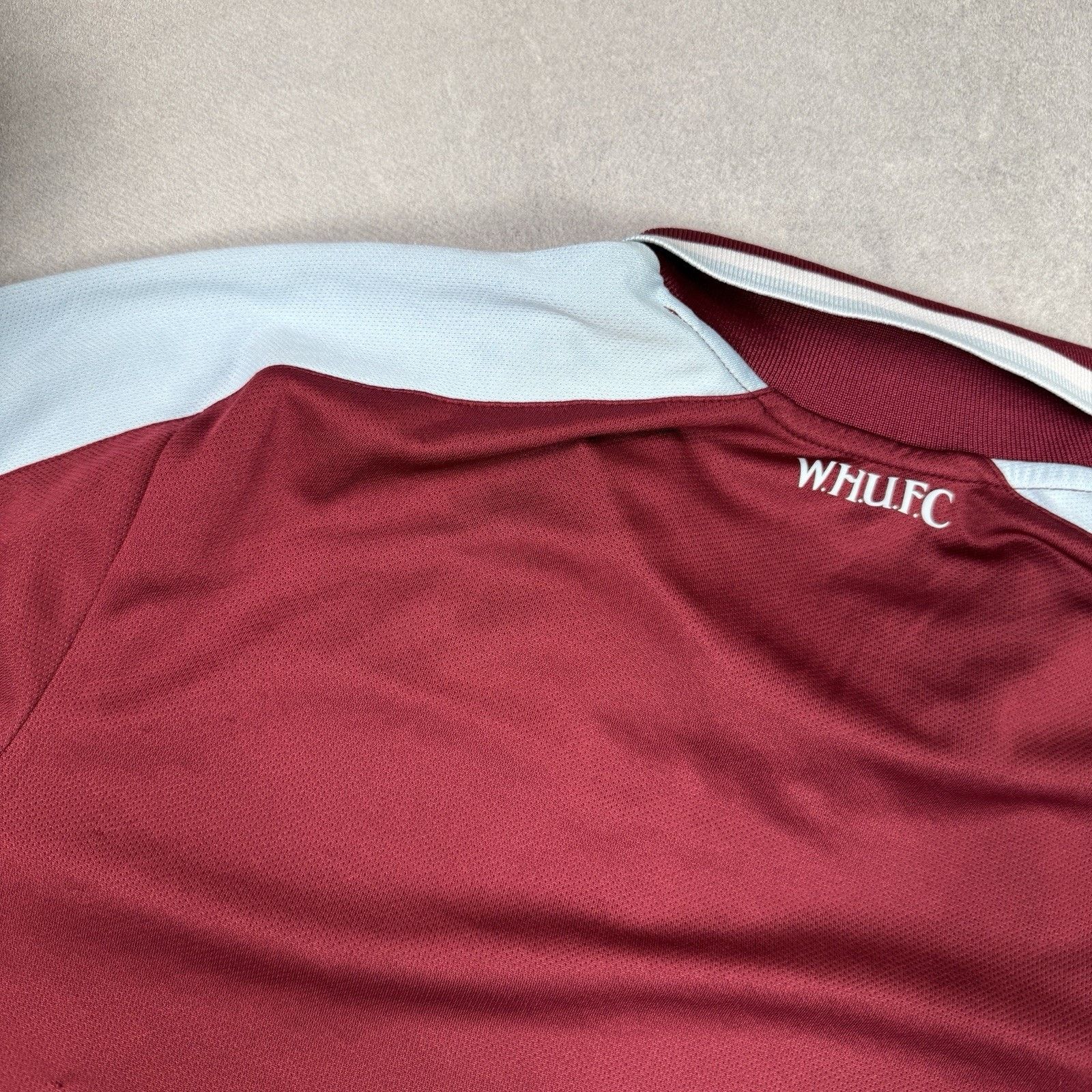 Umbro WEST HAM UNITED 2021 2022 SOCCER JERSEY Umbro Size L Size US L / EU 52-54 / 3 - 17 Thumbnail