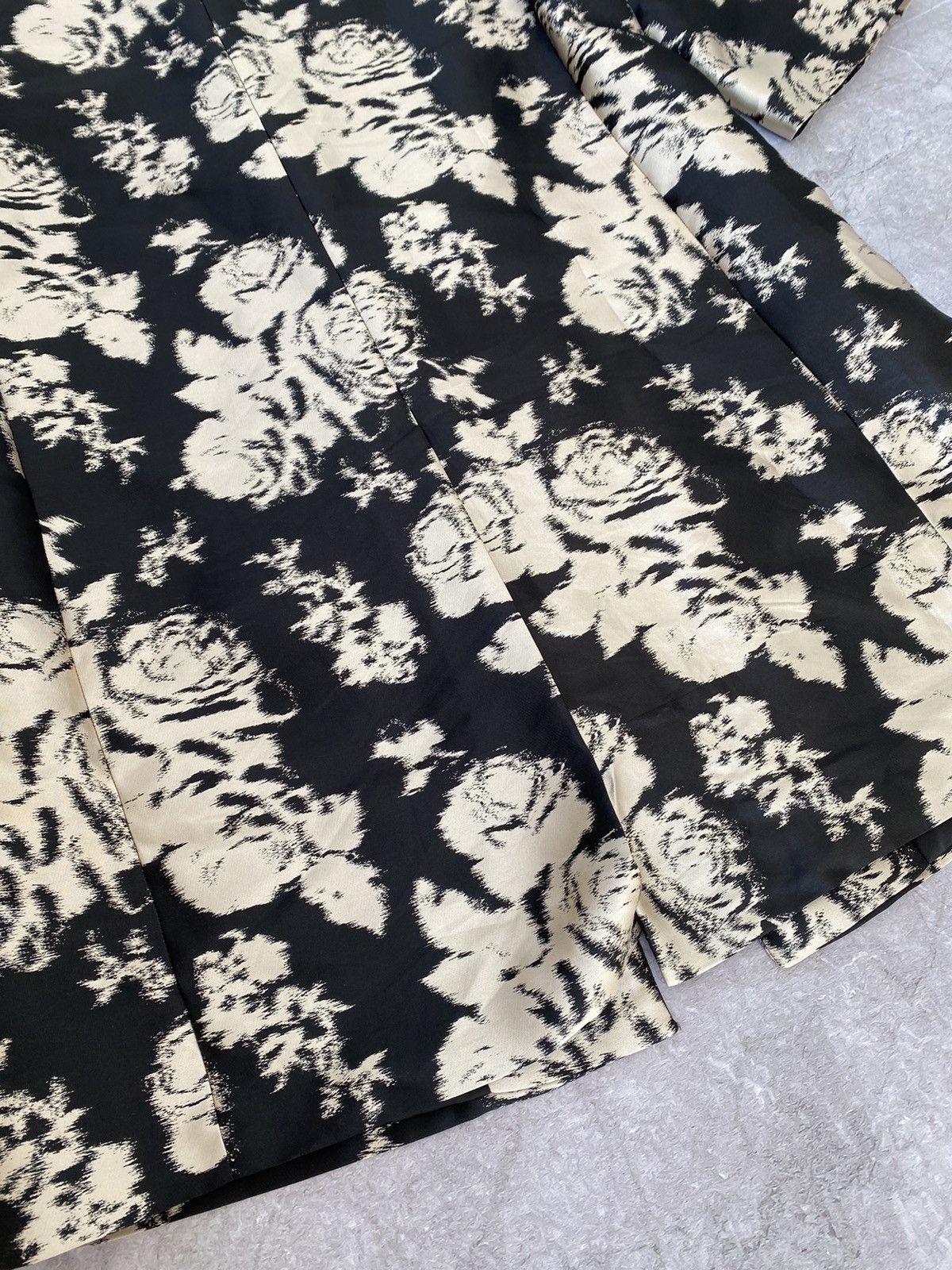 Gerard Darel Gerard Darel Paris Blend Silk Long Coat Floral Print Style Size M / US 6-8 / IT 42-44 - 13 Thumbnail