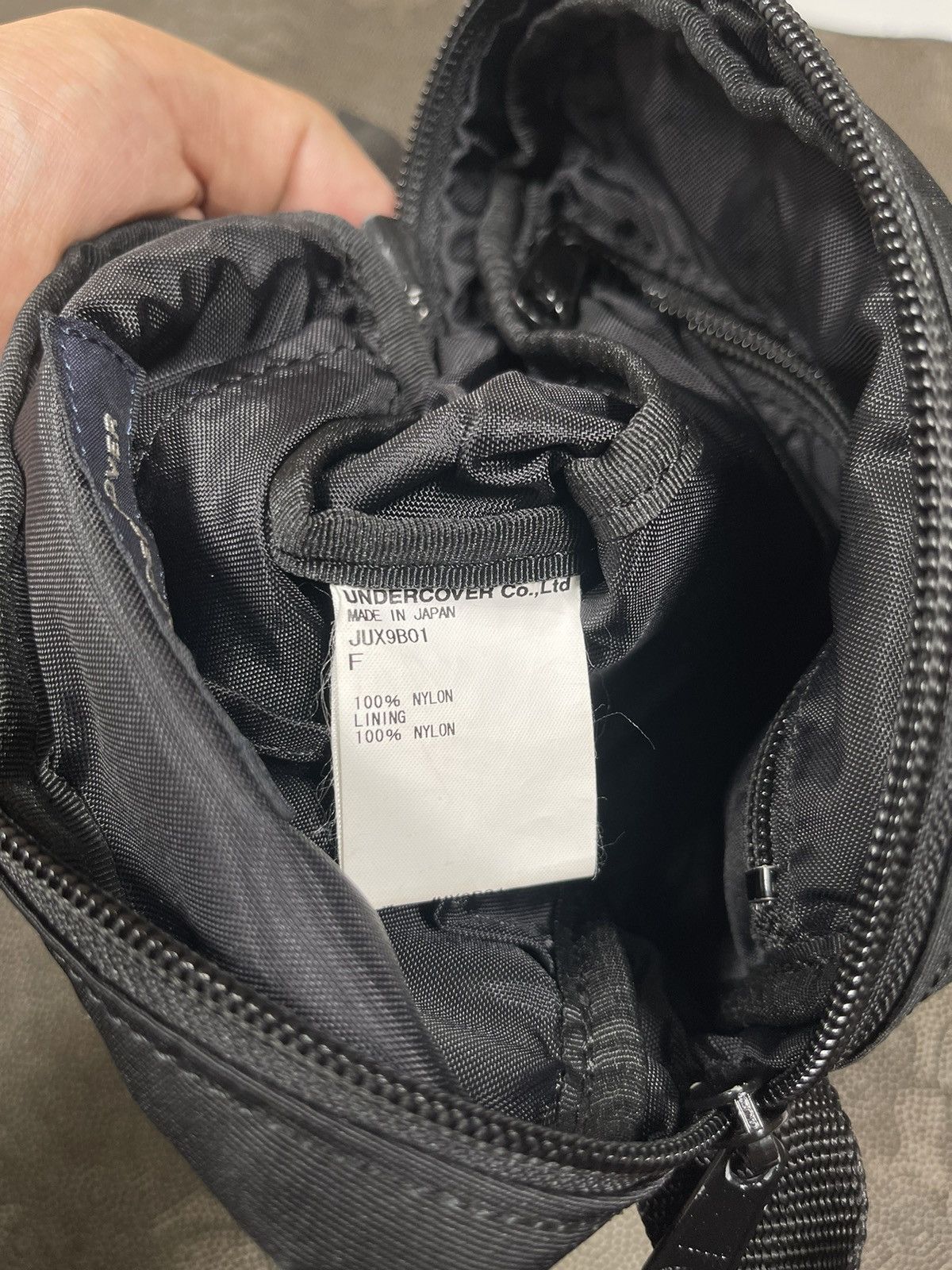 Jun Takahashi × Undercover John Undercover Arabic A Nylon Shoulder Bag Size ONE SIZE - 11 Thumbnail
