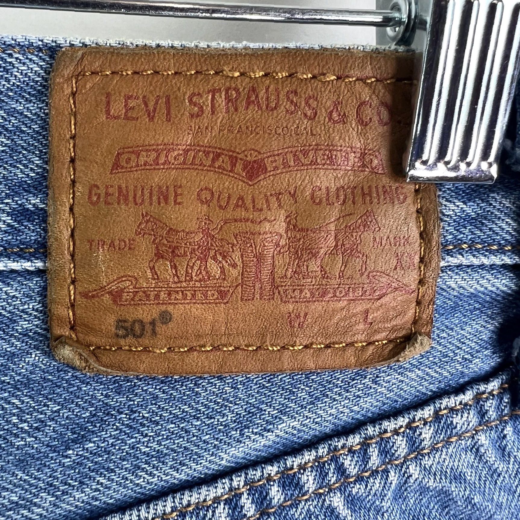 Levi's VINTAGE Levi's 501 Jeans Men's Size 27 Blue 28 Inseam 80s 90s Denim Straight Classic Size US 27 - 7 Thumbnail