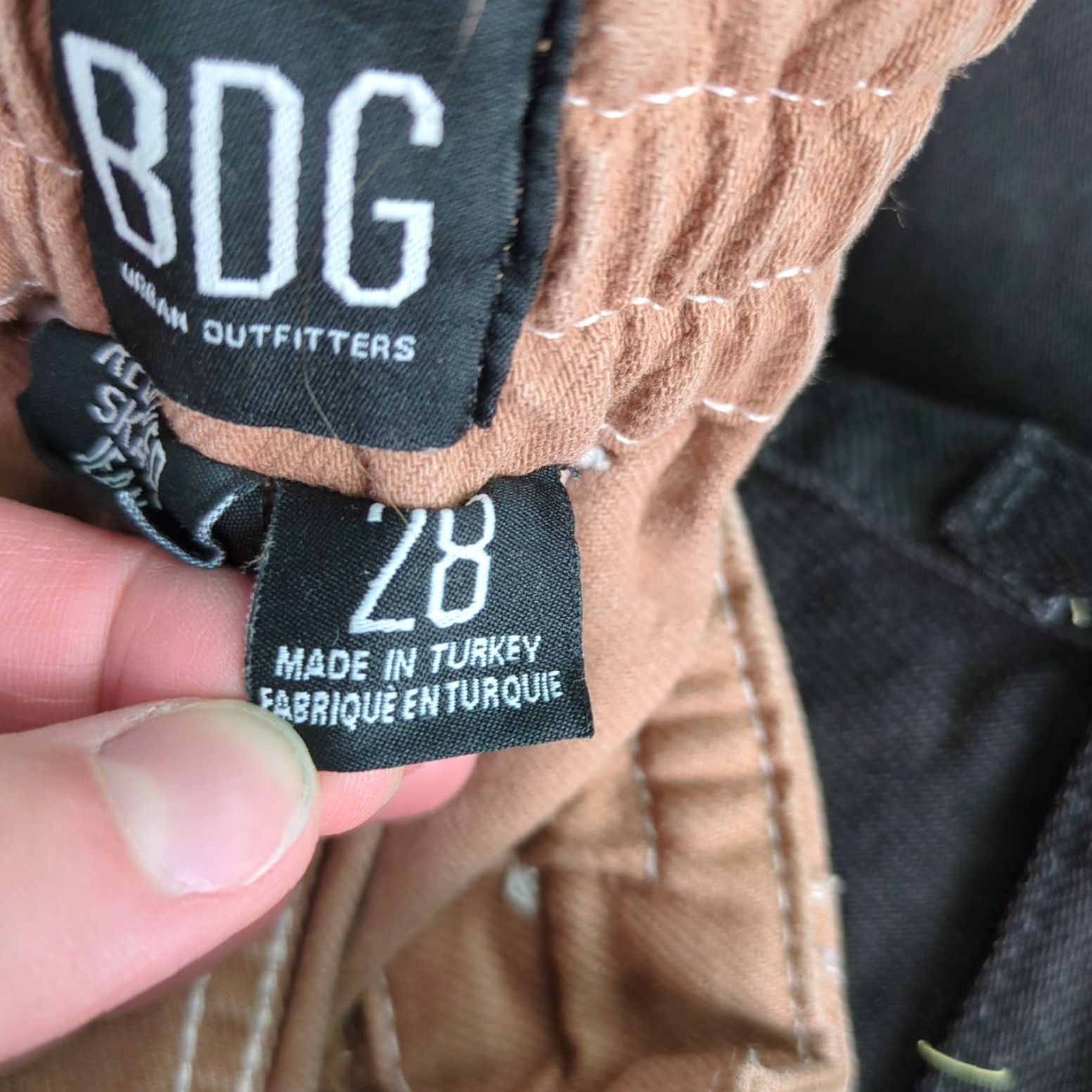 Bdg BDG Jeans Womens 28 Brown Cargo Baggy Denim Skater Slouchy Pockets Pants Wide-Leg Relaxed Vintage? Wait no vintage. BDG. Size 28" / US 6 / IT 42 - 4 Thumbnail