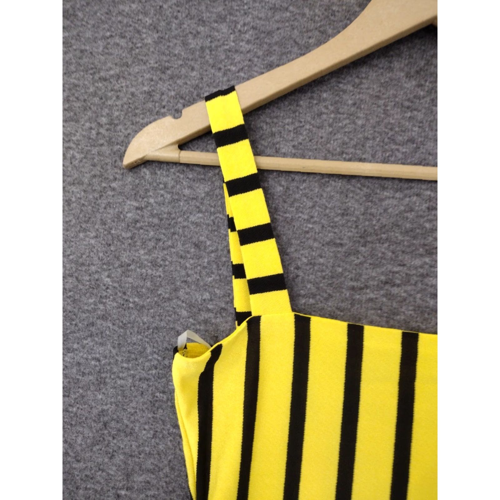 Vintage Codigo Women's One Piece Swimsuit Black Yellow Striped XS? (M) Size ONE SIZE - 4 Thumbnail