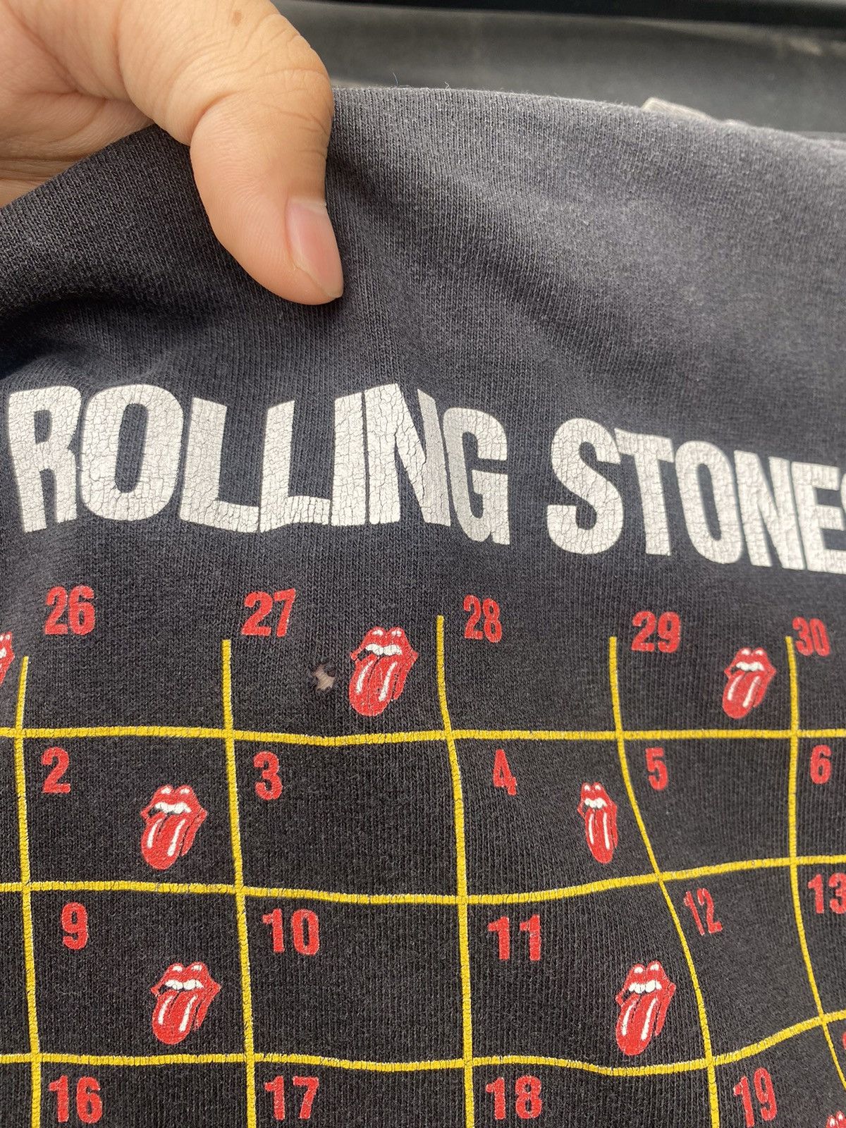 Band Tees × Gildan × The Rolling Stones Vintage the rolling stones 1999 no security tour tshirt Size US L / EU 52-54 / 3 - 9 Thumbnail