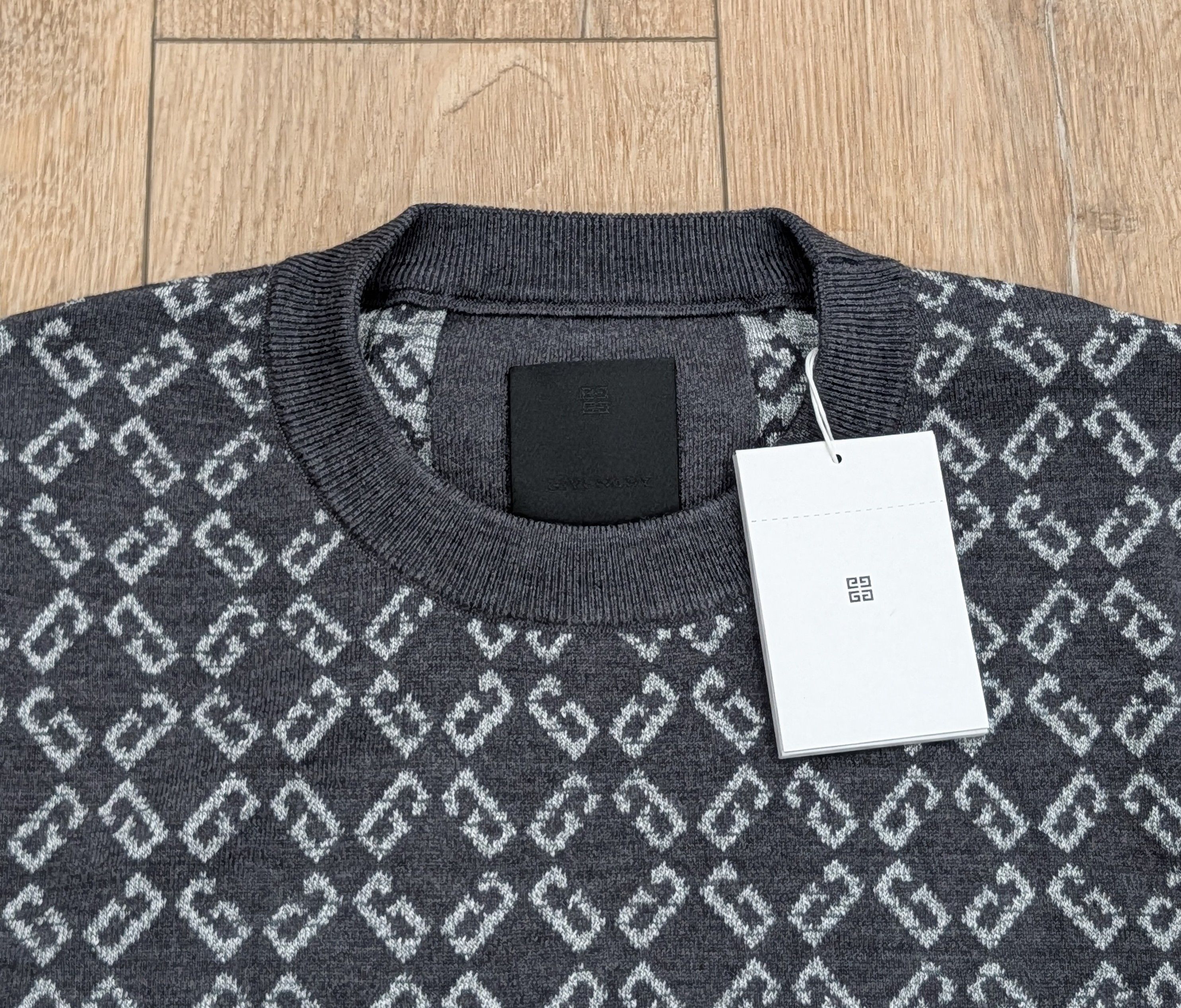 Givenchy GIVENCHY G Patterned Wool Blend Sweater Medium Gray 2XL Size US XXL / EU 58 / 5 - 2 Thumbnail