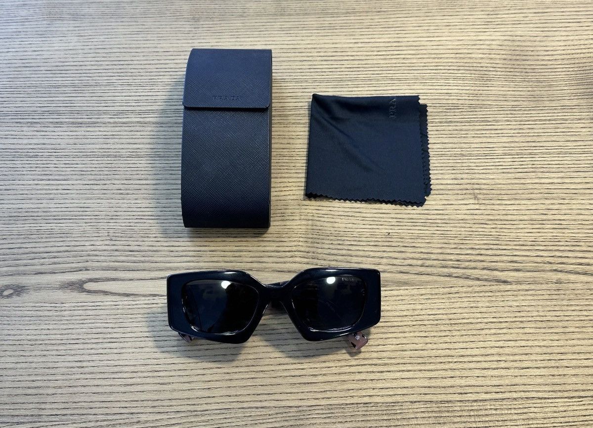 Prada PRADA by Raf Simons Pink Symbole Logo Sunglasses SPR15Y Size ONE SIZE - 4 Thumbnail