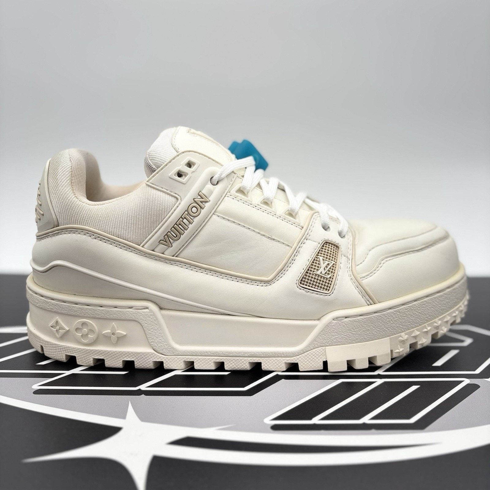 Louis Vuitton Louis Vuitton Maxi Trainer ' White ' | GREAT CONDITION! Size US 9.5 / EU 42-43 - 3 Thumbnail