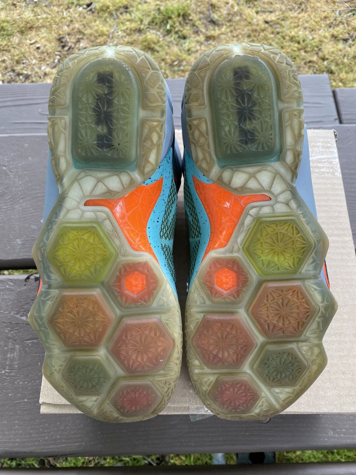Nike Nike LeBron 12 NSRL 684593301 Size 9.5 Men Size US 9.5 / EU 42-43 - 6 Thumbnail