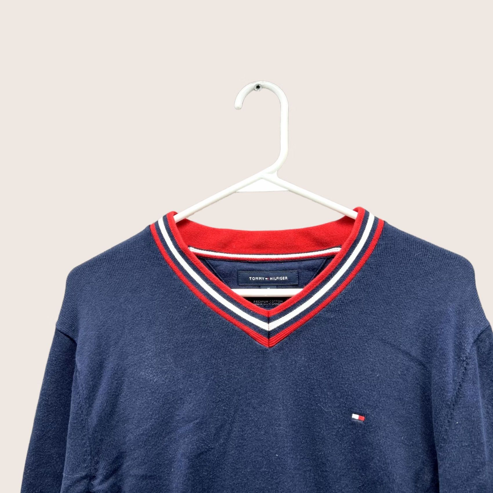 Tommy Hilfiger Tommy Hilfiger Men Medium Blue Navy Premium Cotton Sweatshirt Pullover V Neck Sweatshirt Pullover Tee? Size US M / EU 48-50 / 2 - 1 Thumbnail