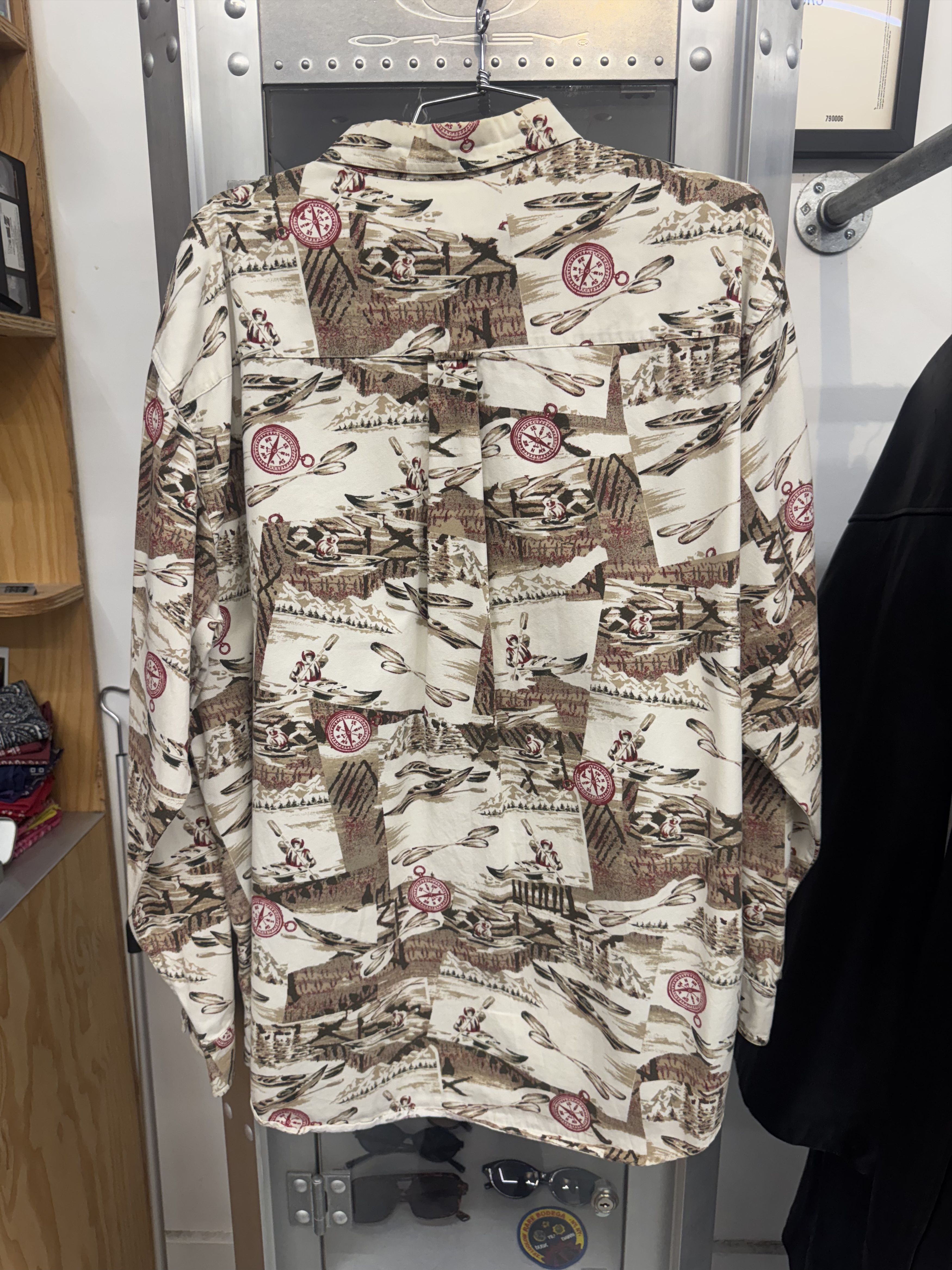 Roundtree & Yorke Vintage Button Up Size US L / EU 52-54 / 3 - 4 Thumbnail