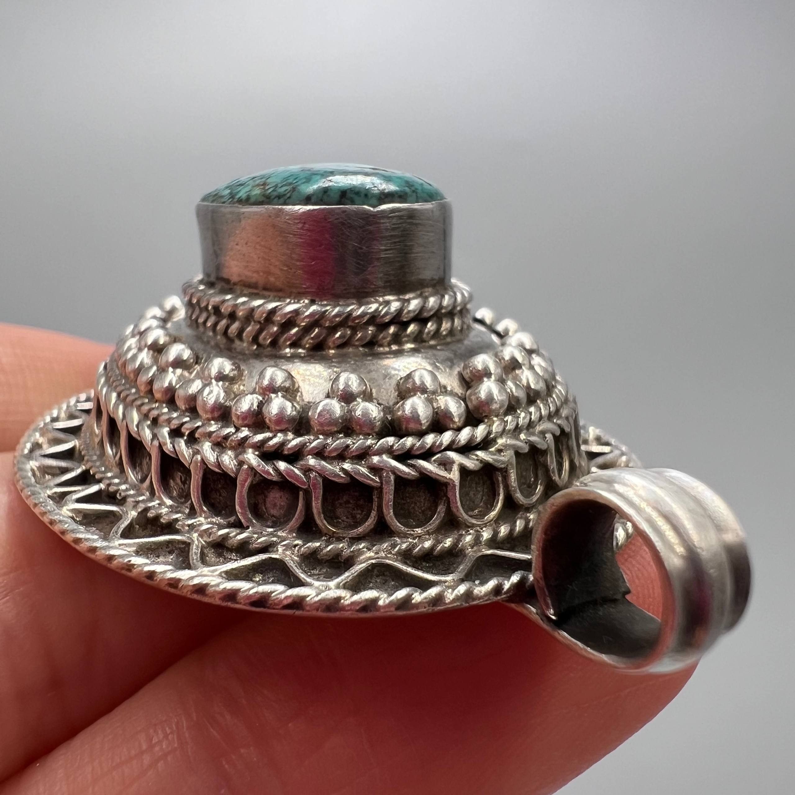 Vintage Vintage Sterling Silver 925 Pendant Turquoise Cabochon Size ONE SIZE - 3 Thumbnail