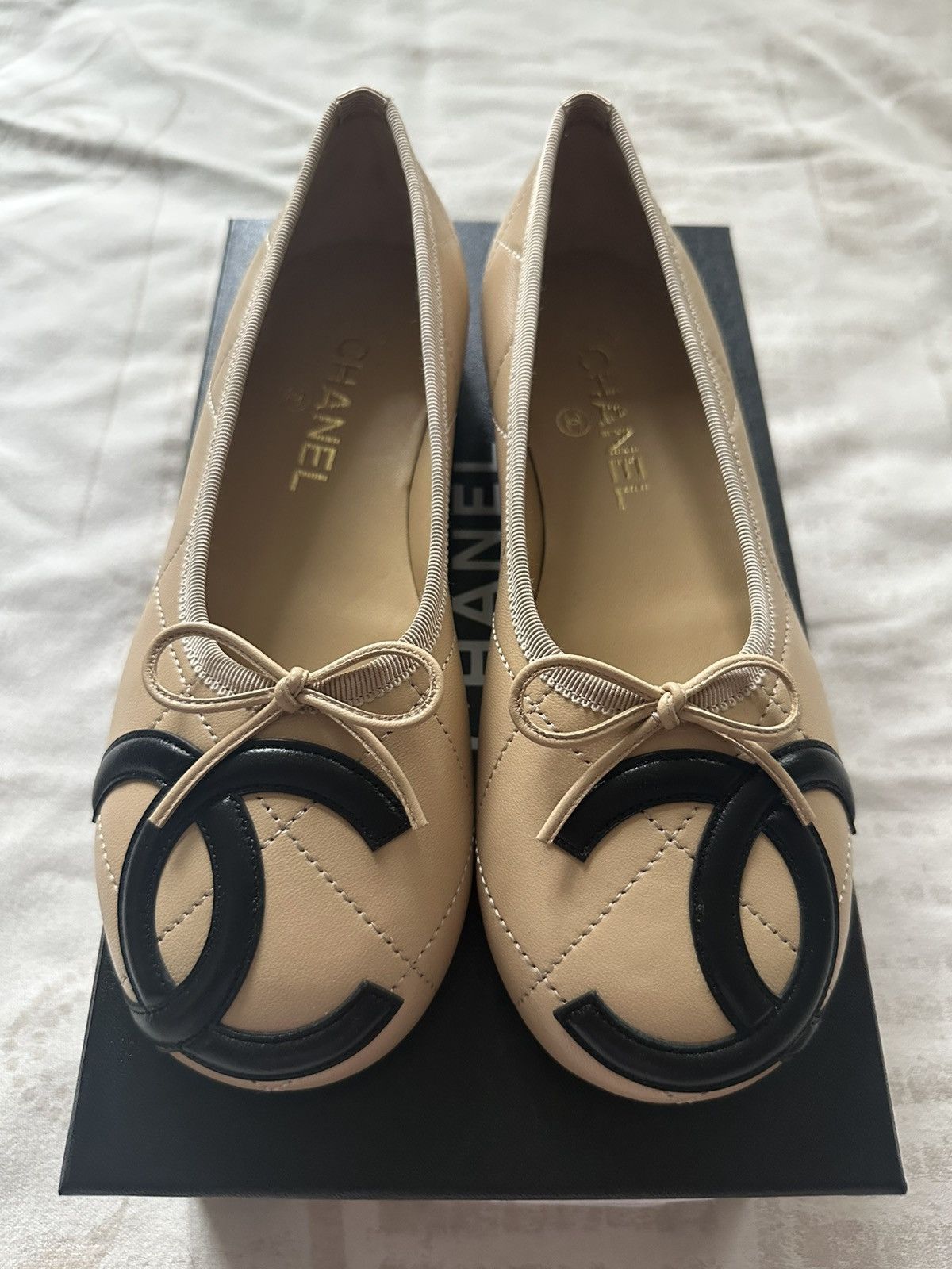 Chanel Chanel 26M coco beach Cambon flat beige color size 36.5 Size US 6.5 / IT 36.5 - 2 Thumbnail
