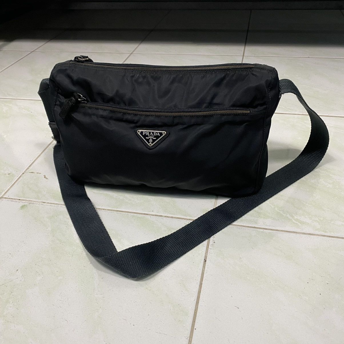 Prada 🔥VINTAGE SLING BAG PRADA MILANO Size ONE SIZE - 2 Thumbnail