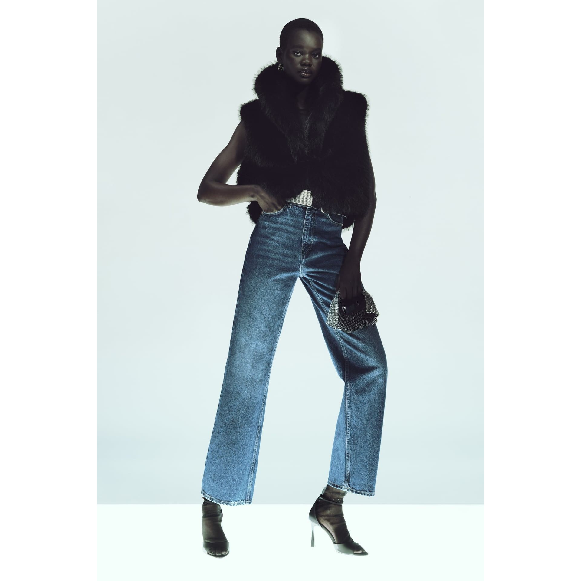 Zara Zara Black Faux Fur Cropped Vest Size S / US 4 / IT 40 - 2 Thumbnail