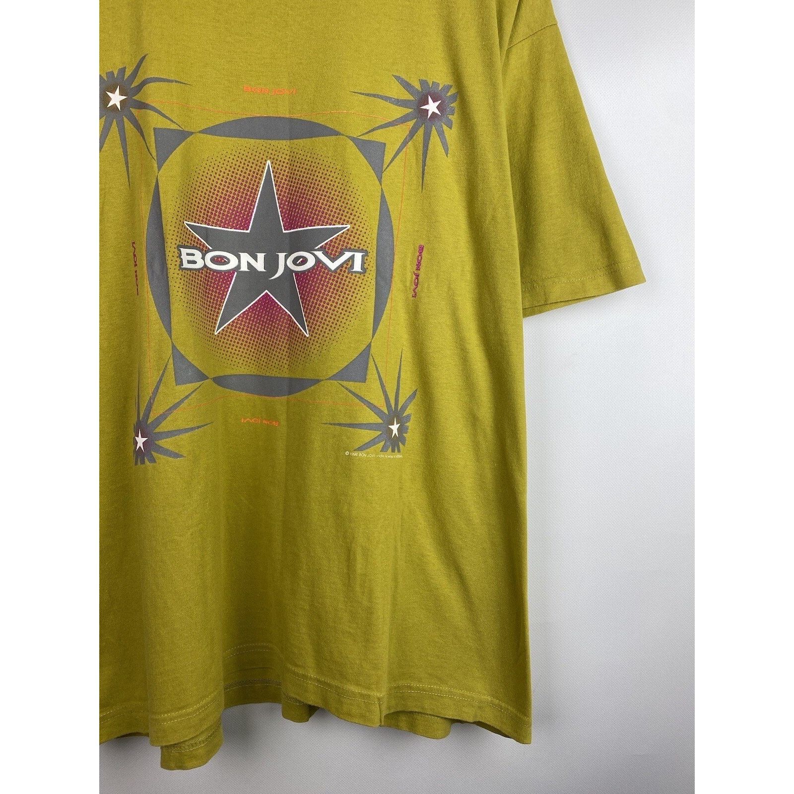 Band Tees Bon Jovi vintage 90s World Tour 1996 band t shirt size ~ xl Size US XL / EU 56 / 4 - 6 Thumbnail