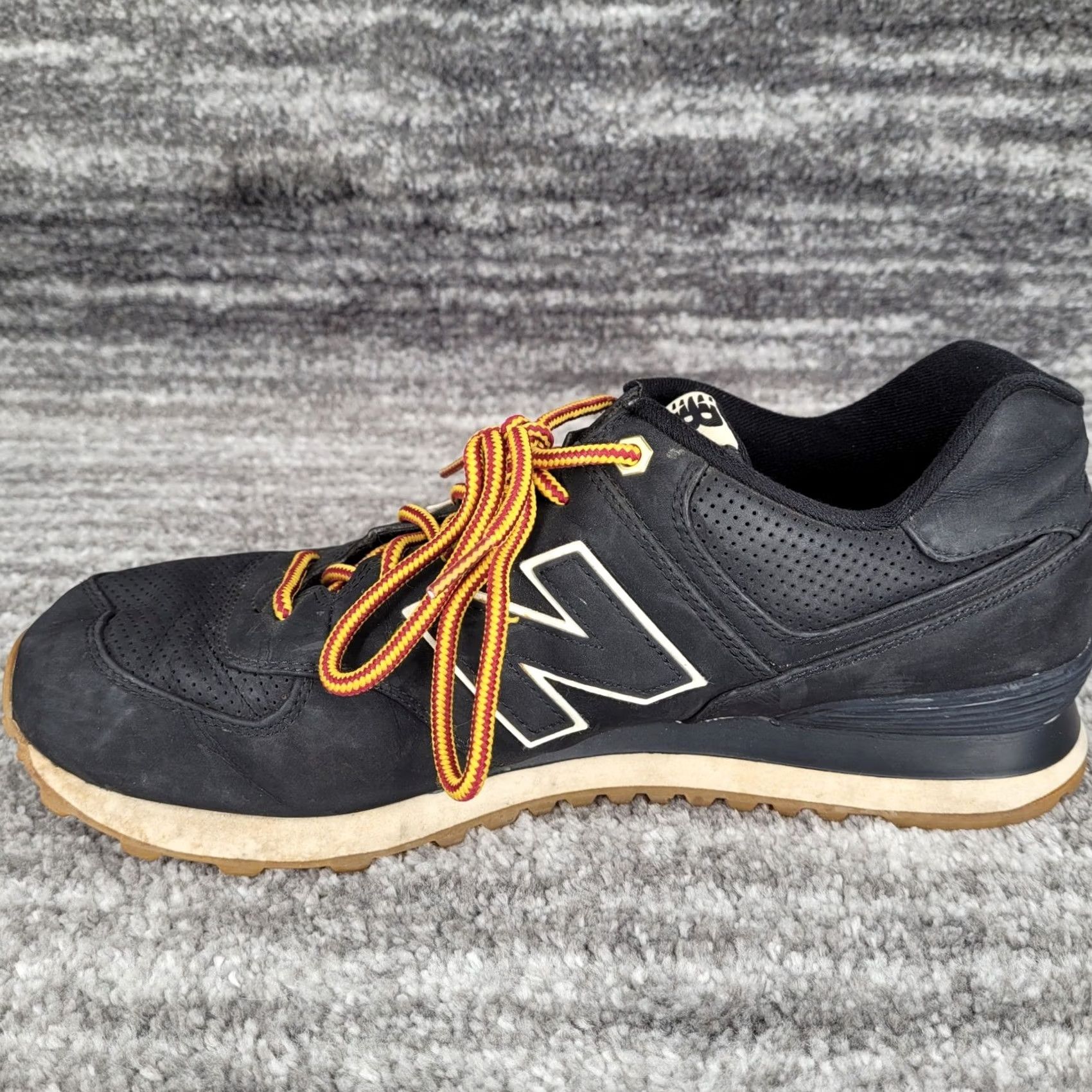 New Balance New Balance 574 Sneaker Mens Black Nubuck Leather Gum Sole 12 Size US 12 / EU 45 - 7 Thumbnail