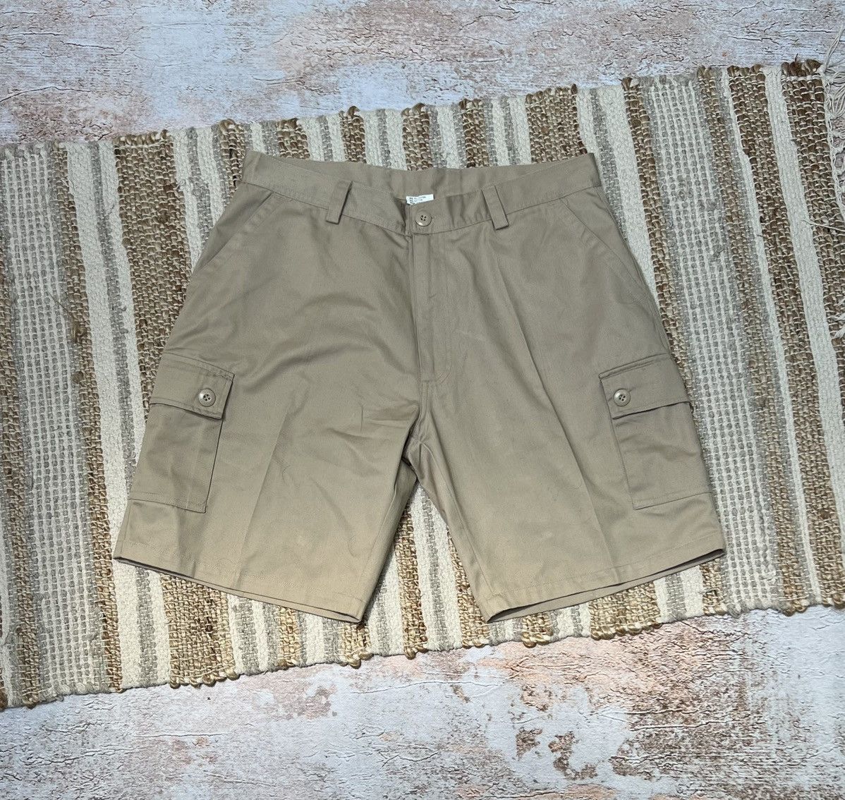 Vintage Vintage outdoor cargo shorts Size US 33 - 1 Thumbnail
