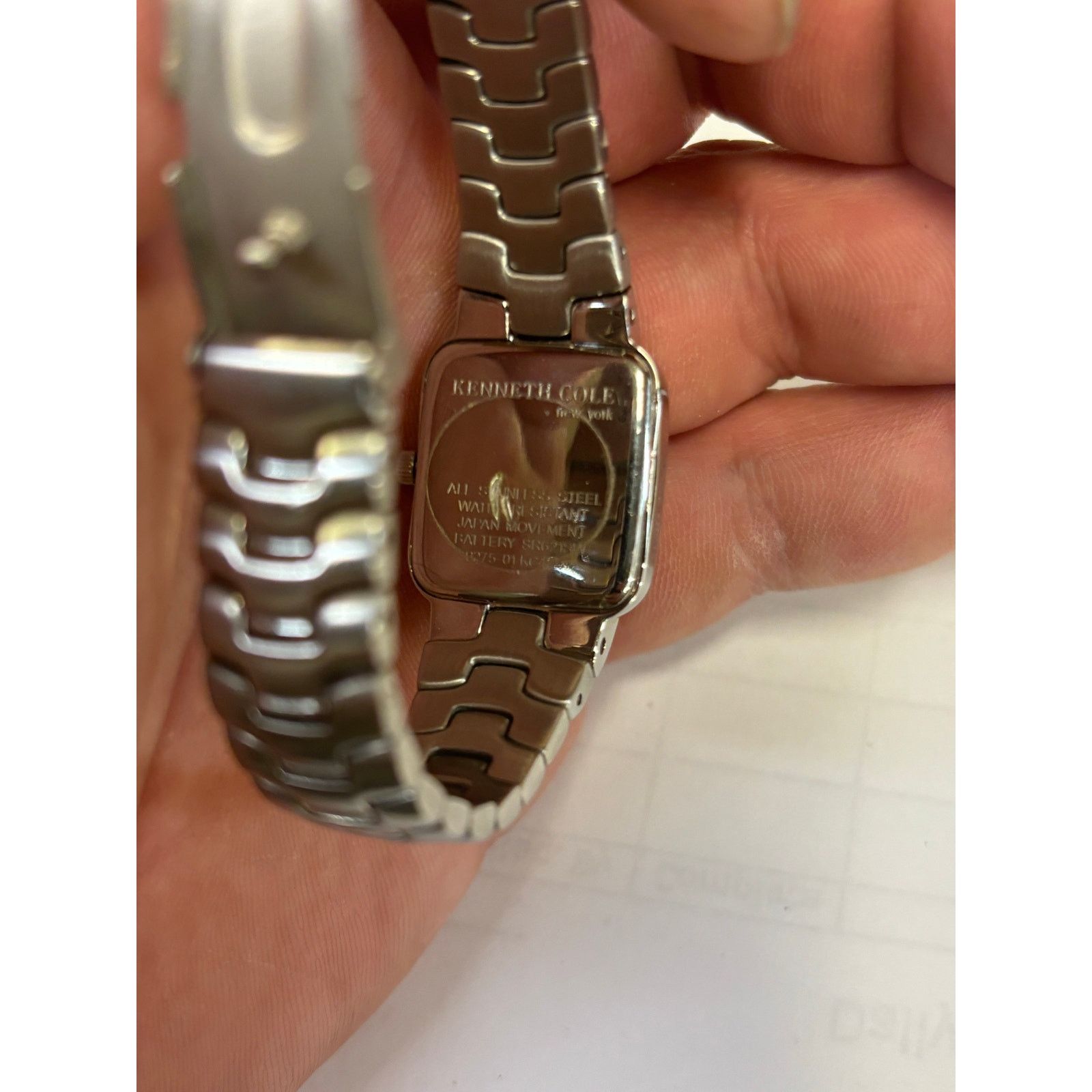 Kenneth Cole Kenneth Cole Silver Tone Womens Watch! New Battery! Size ONE SIZE - 10 Thumbnail