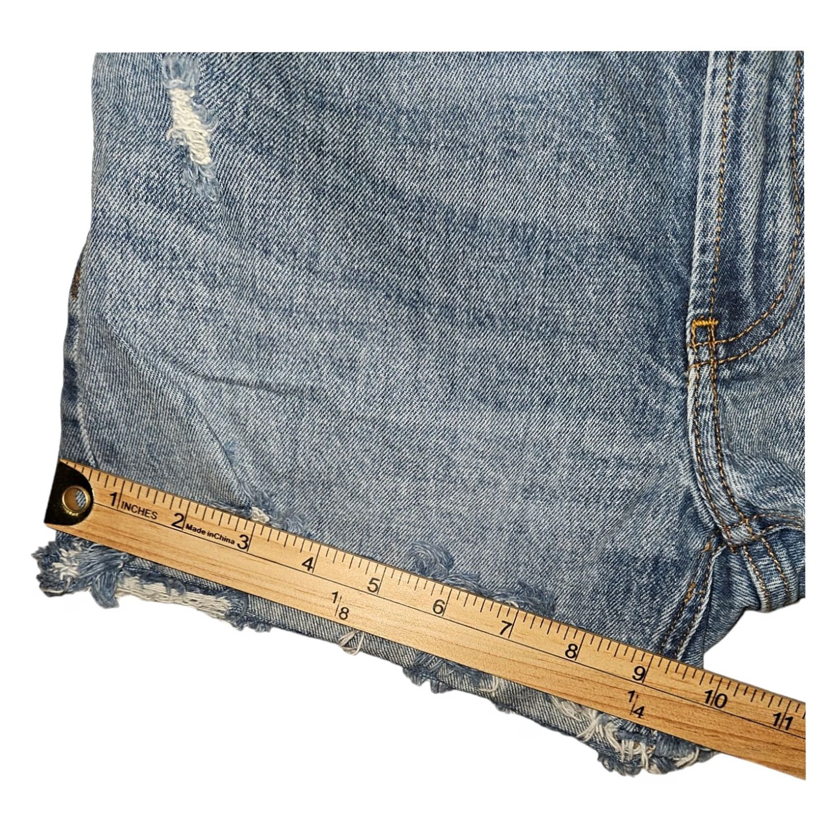 Abercrombie & Fitch Abercrombie & Fitch Jeans Shorts Womens Blue High Rise 4" Denim Cut-Off Size 26" / US 2 / IT 38 - 6 Thumbnail